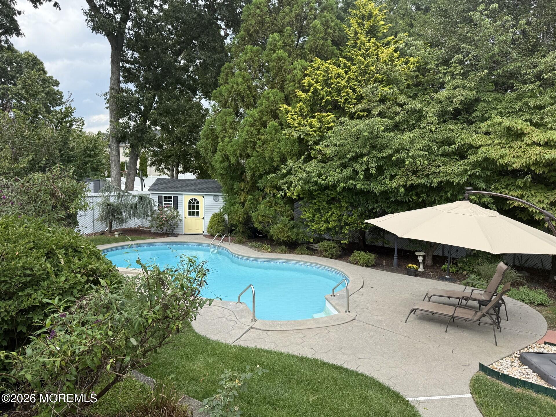 8 Carrie Dr, Howell, NJ 07731 photo