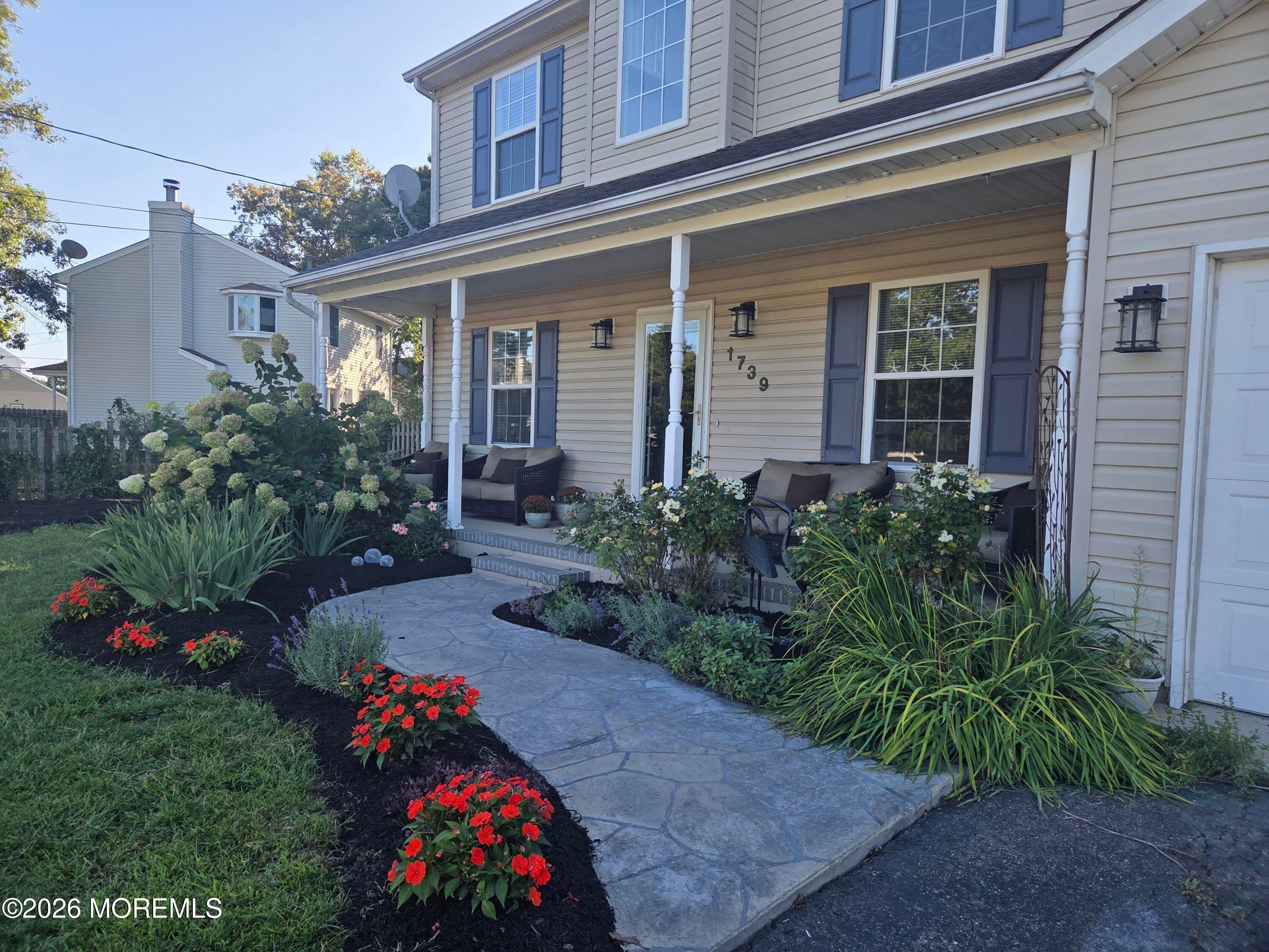 1739 Breakers Dr, Manahawkin, NJ 08050 photo