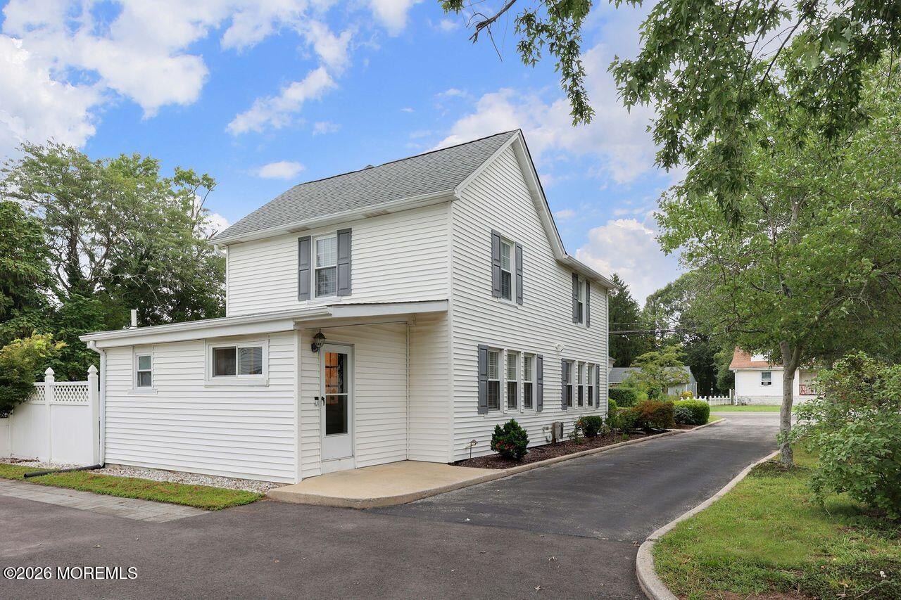554 N 3rd St, Hammonton, NJ 08037 photo