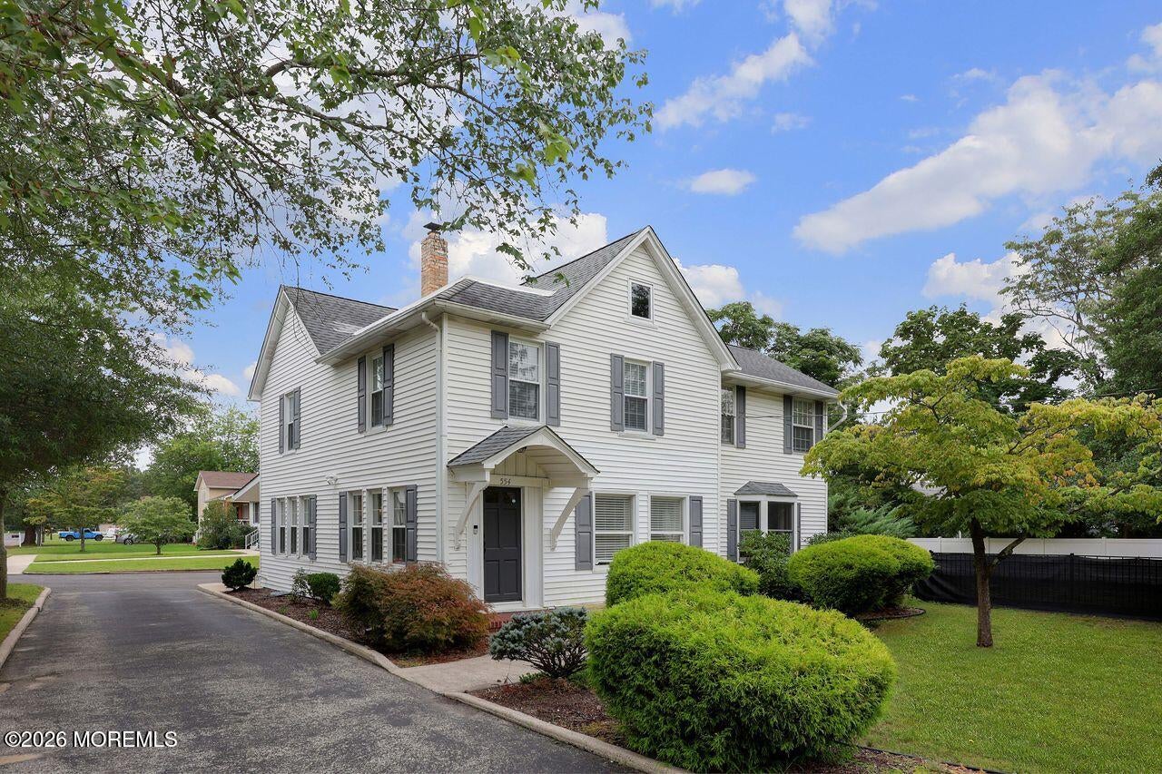 554 3rd St, Hammonton, NJ 08037