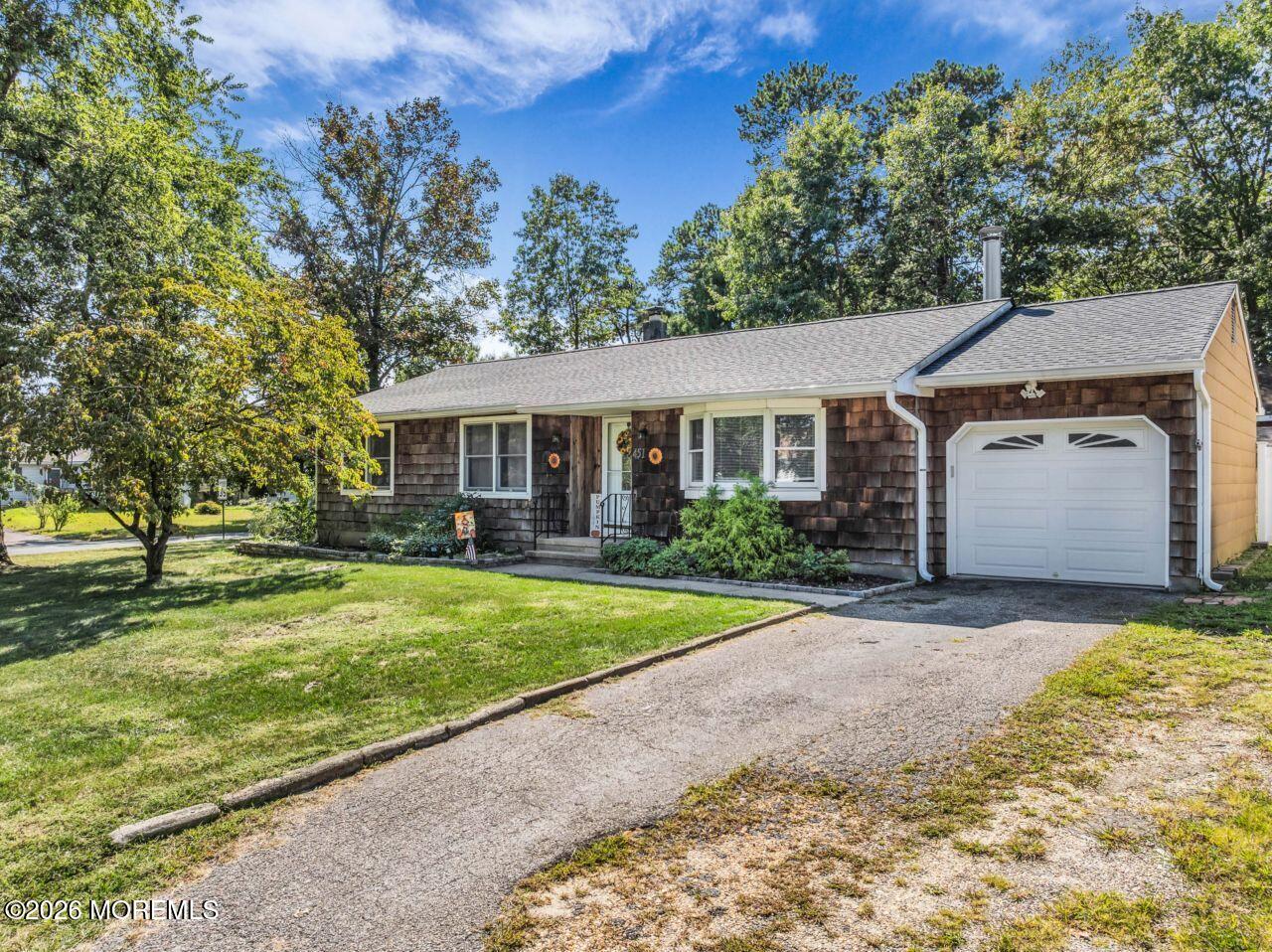 451 Beacon St, Toms River, NJ 08757 photo