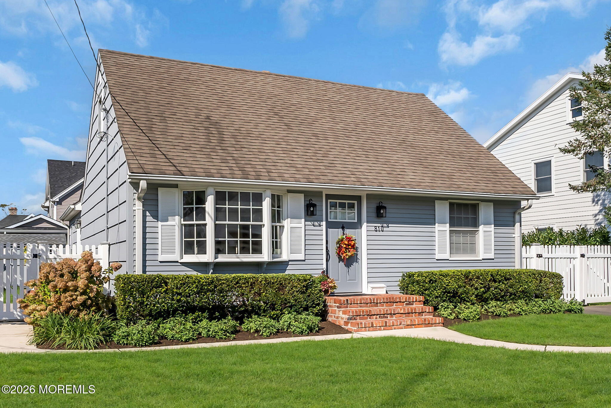 810 Woodcrest Dr, Spring Lake, NJ 07762