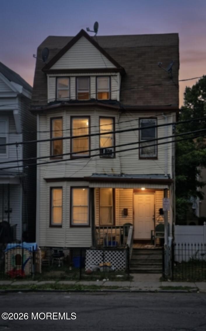 94 Peabody Pl, Newark, NJ 07104