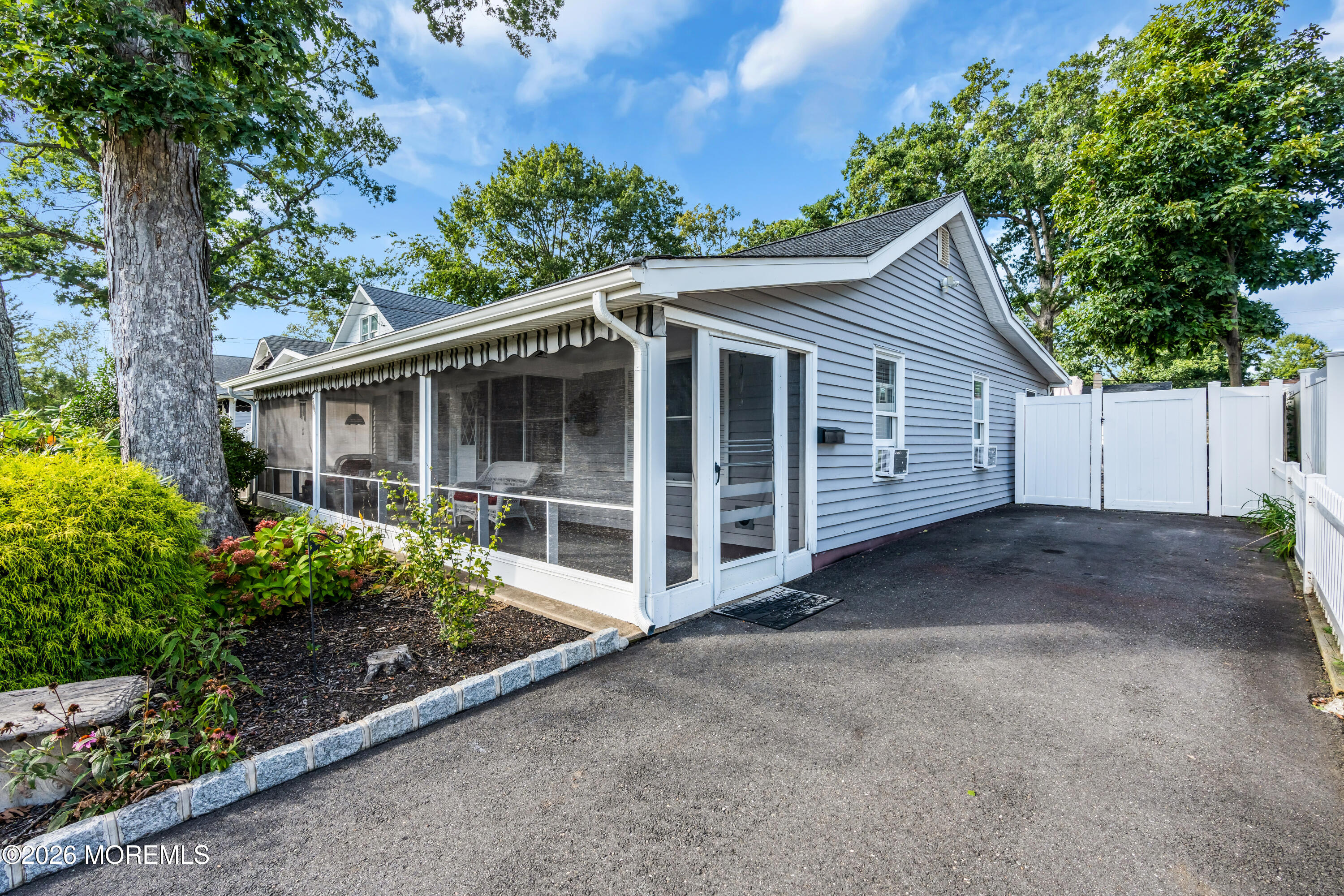 604 Monmouth Ave, Spring Lake, NJ 07762 photo