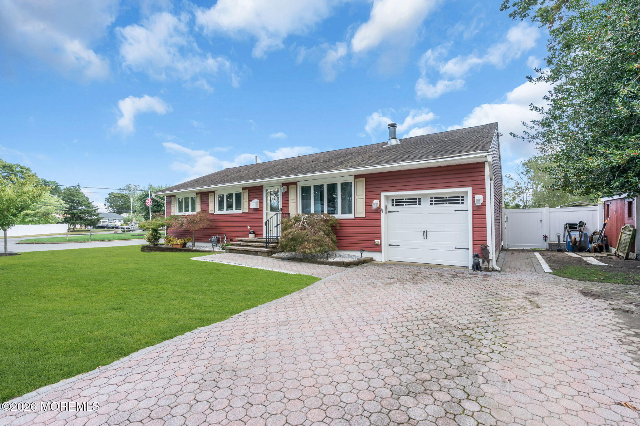 102 Nottingham Dr, Brick, NJ 08724 photo