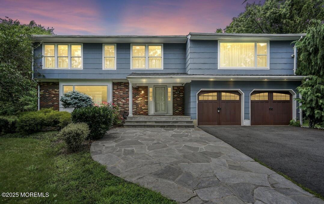 14 Kathy St, Kendall Park, NJ 08824