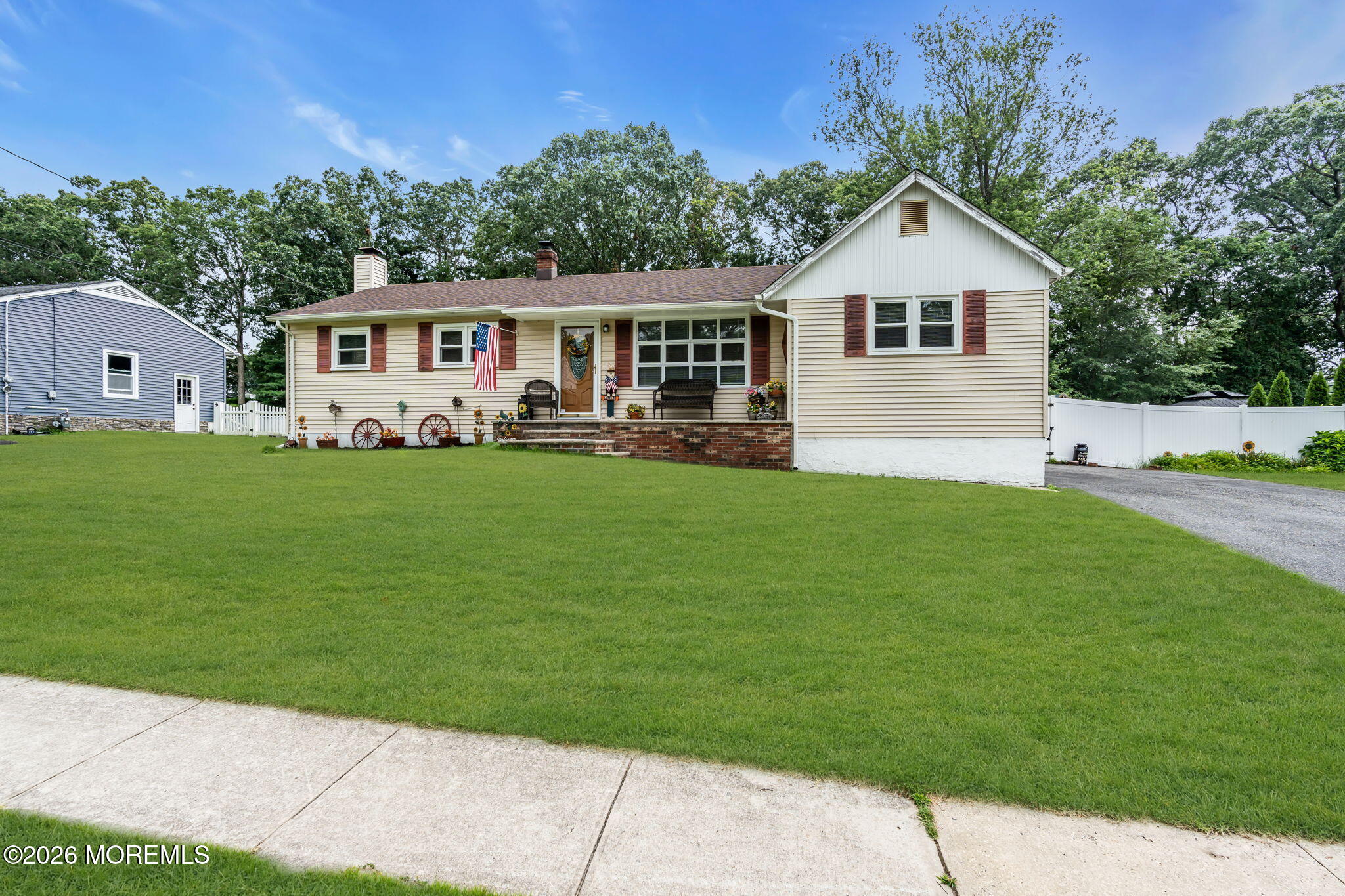 44 Lake Dr, Howell, NJ 07731 photo