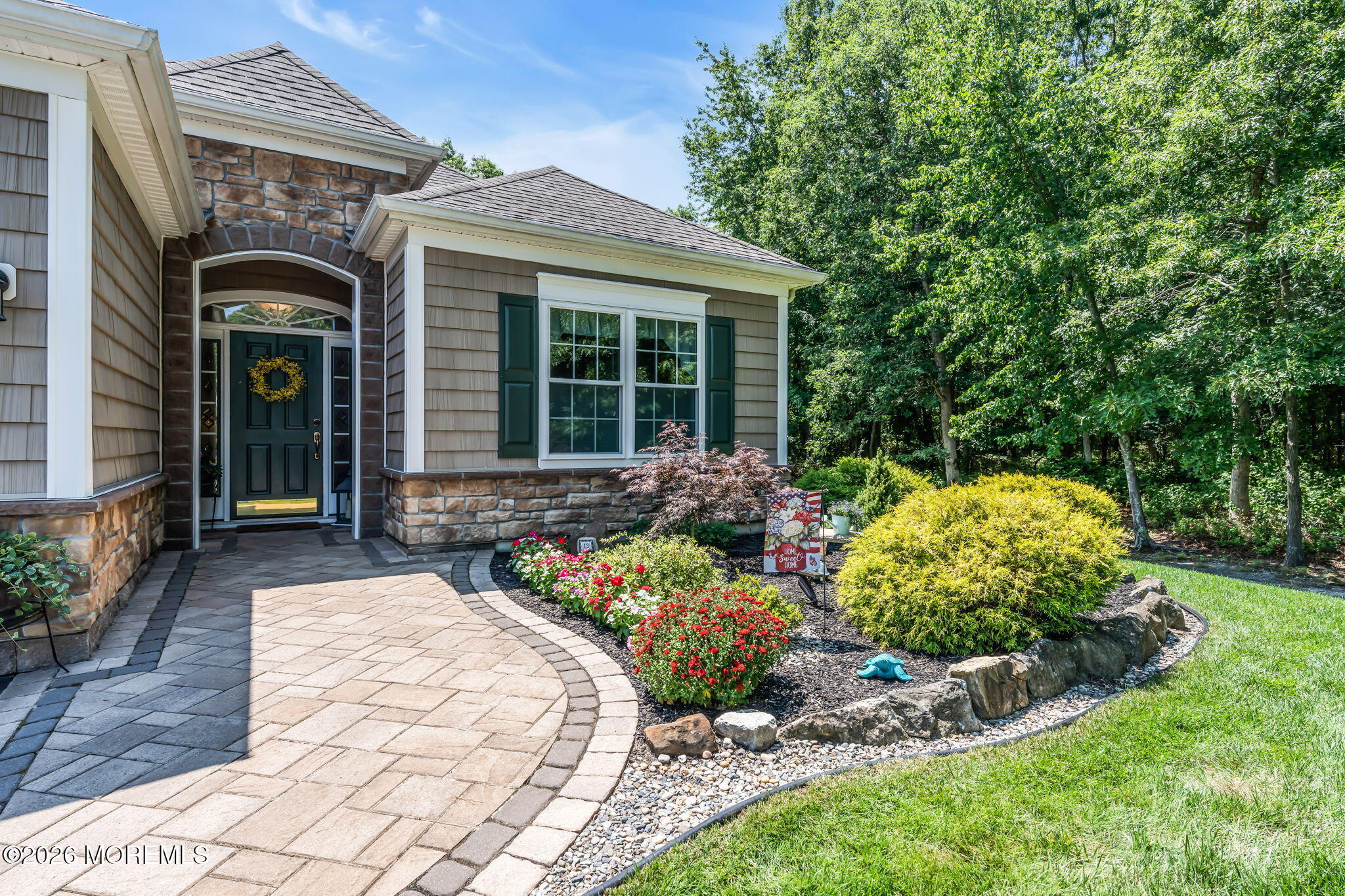 19 W Rossini Ct, Farmingdale, NJ 07727 photo