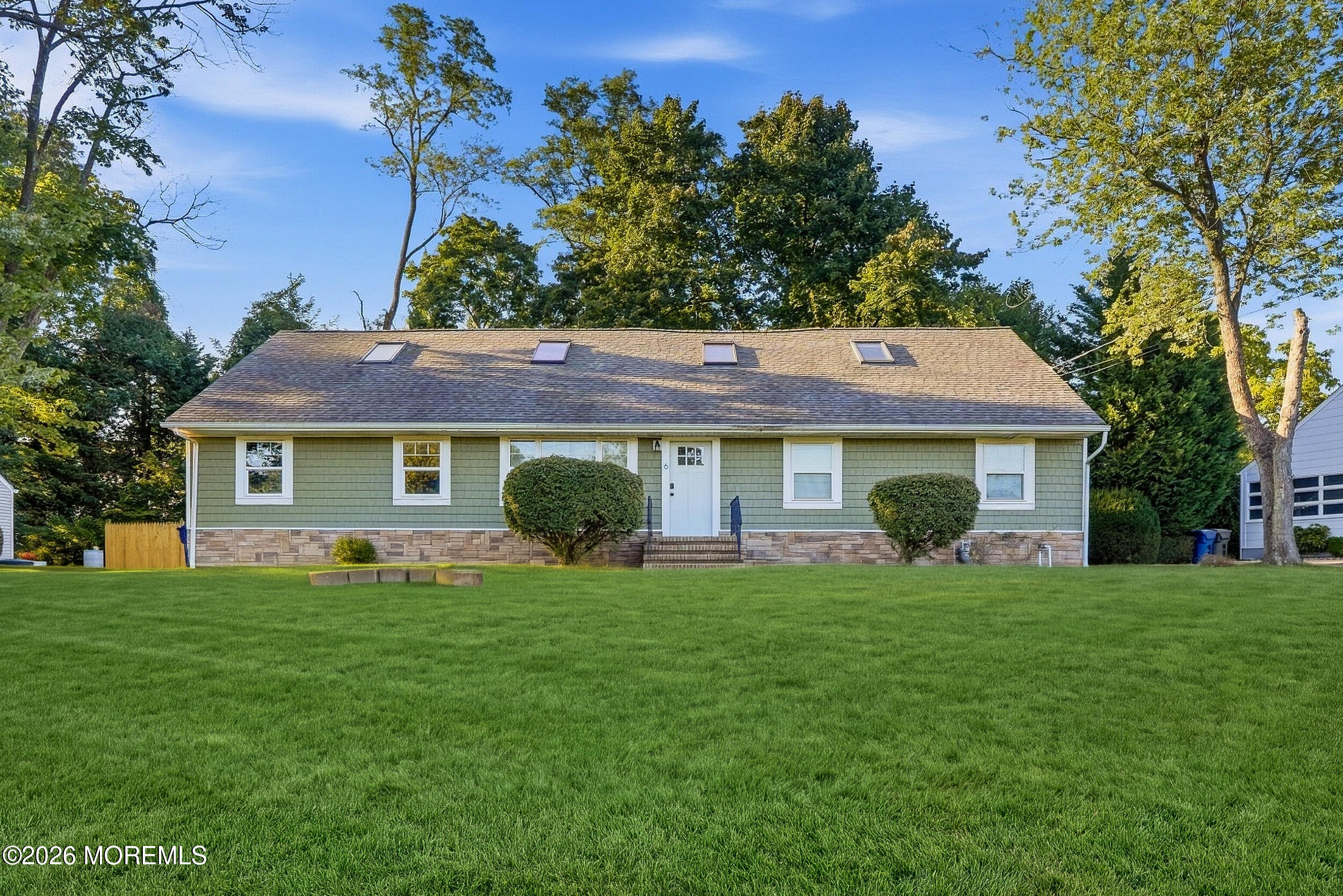 6 Standish Dr, Ocean Twp, NJ 07712