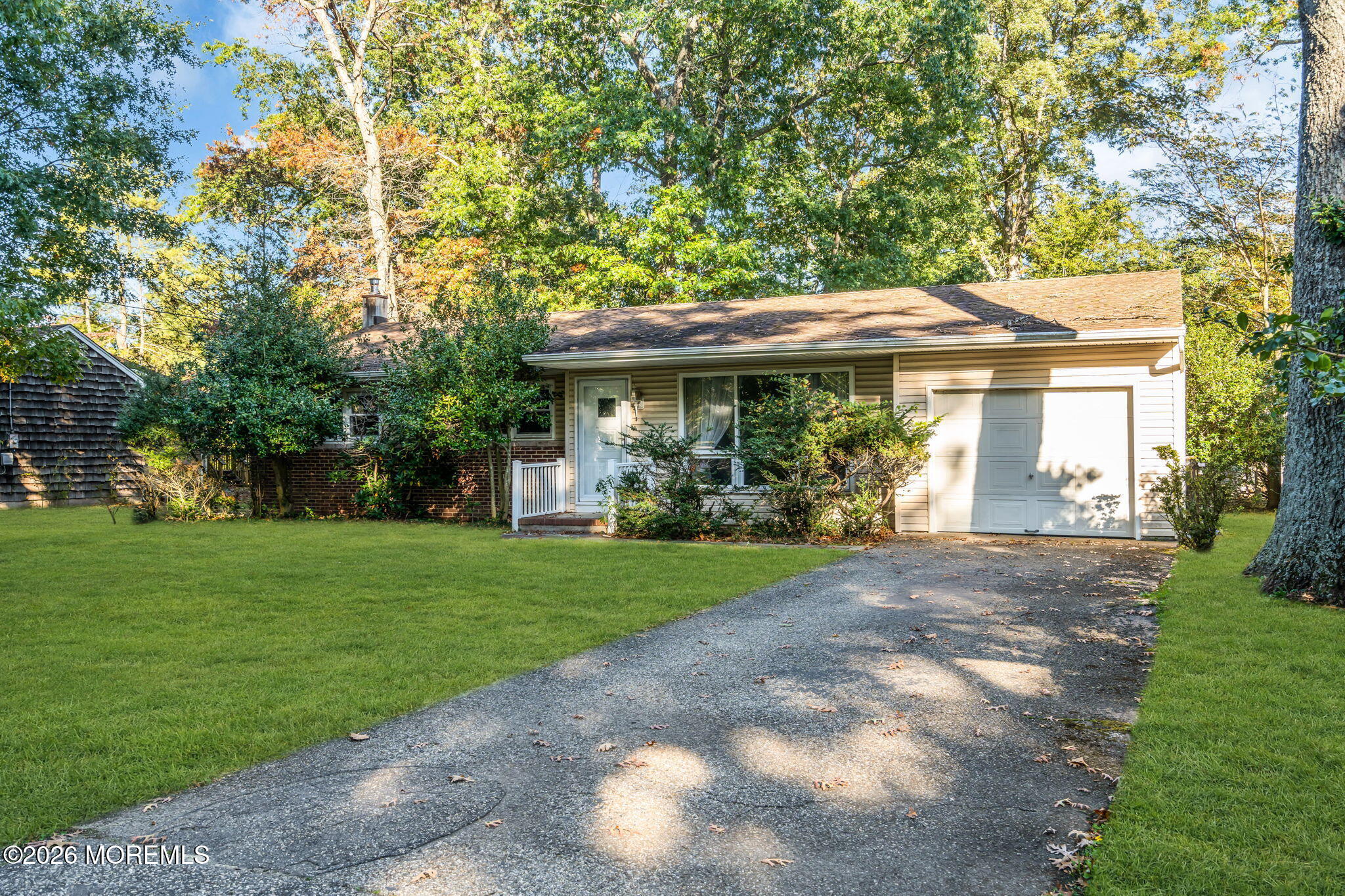 28 Shady Nook Dr, Toms River, NJ 08755 photo