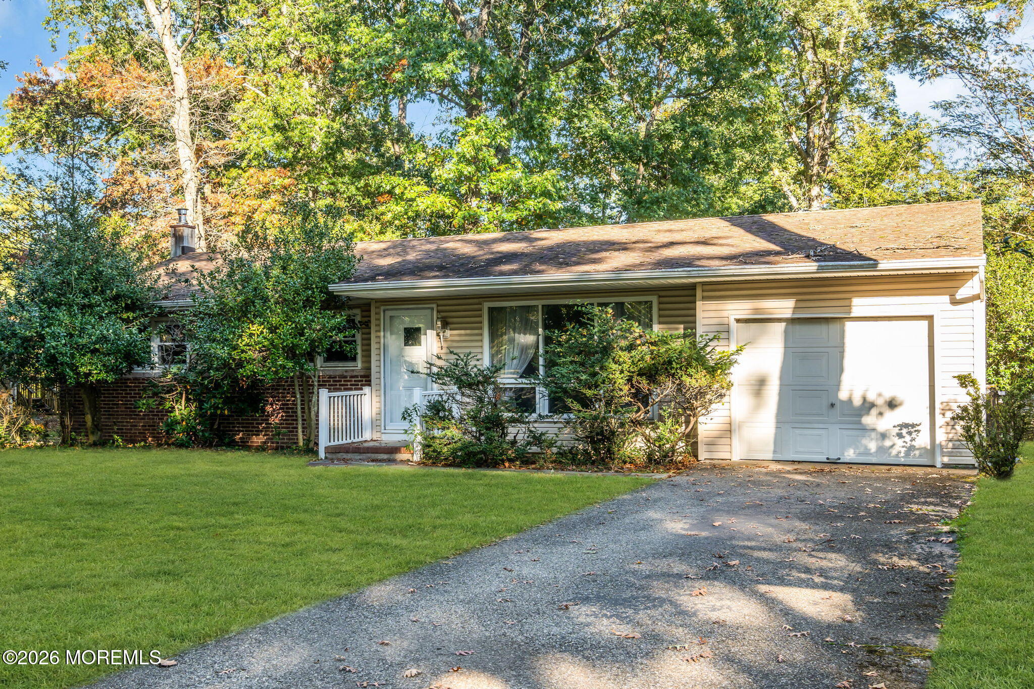 28 Shady Nook Dr, Toms River, NJ 08755 photo