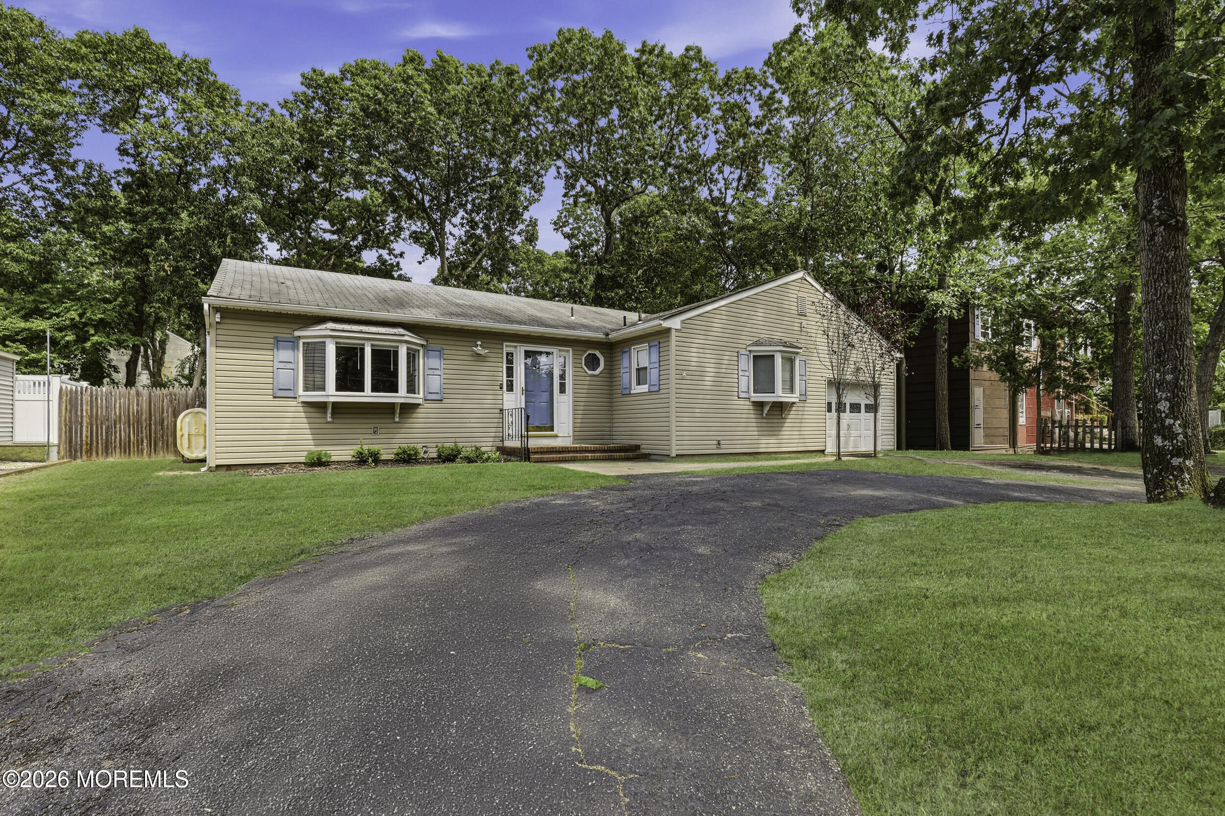 1600 Burrsville Rd, Brick, NJ 08724
