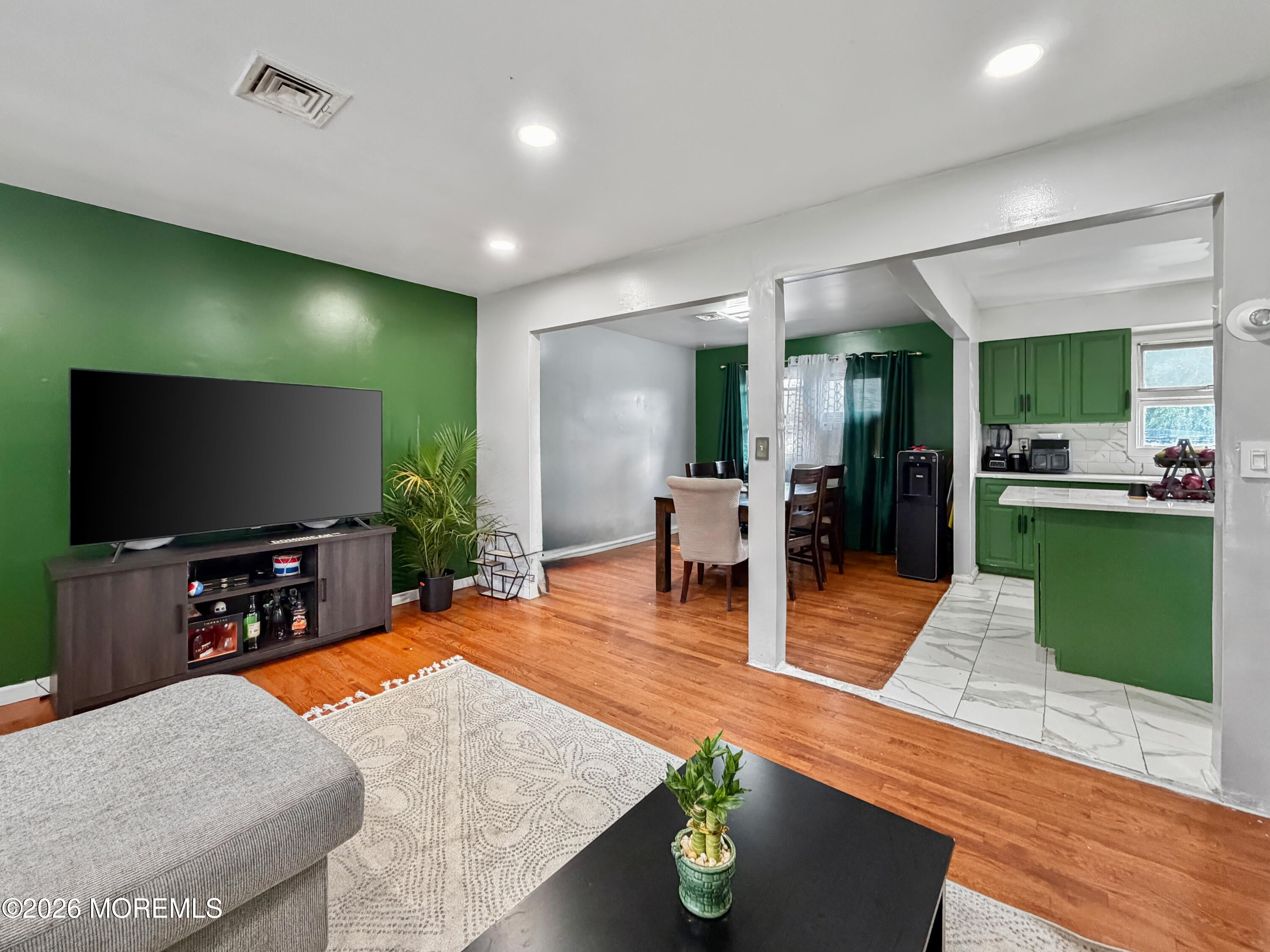 1 Glenwood Rd, Toms River, NJ 08753 photo