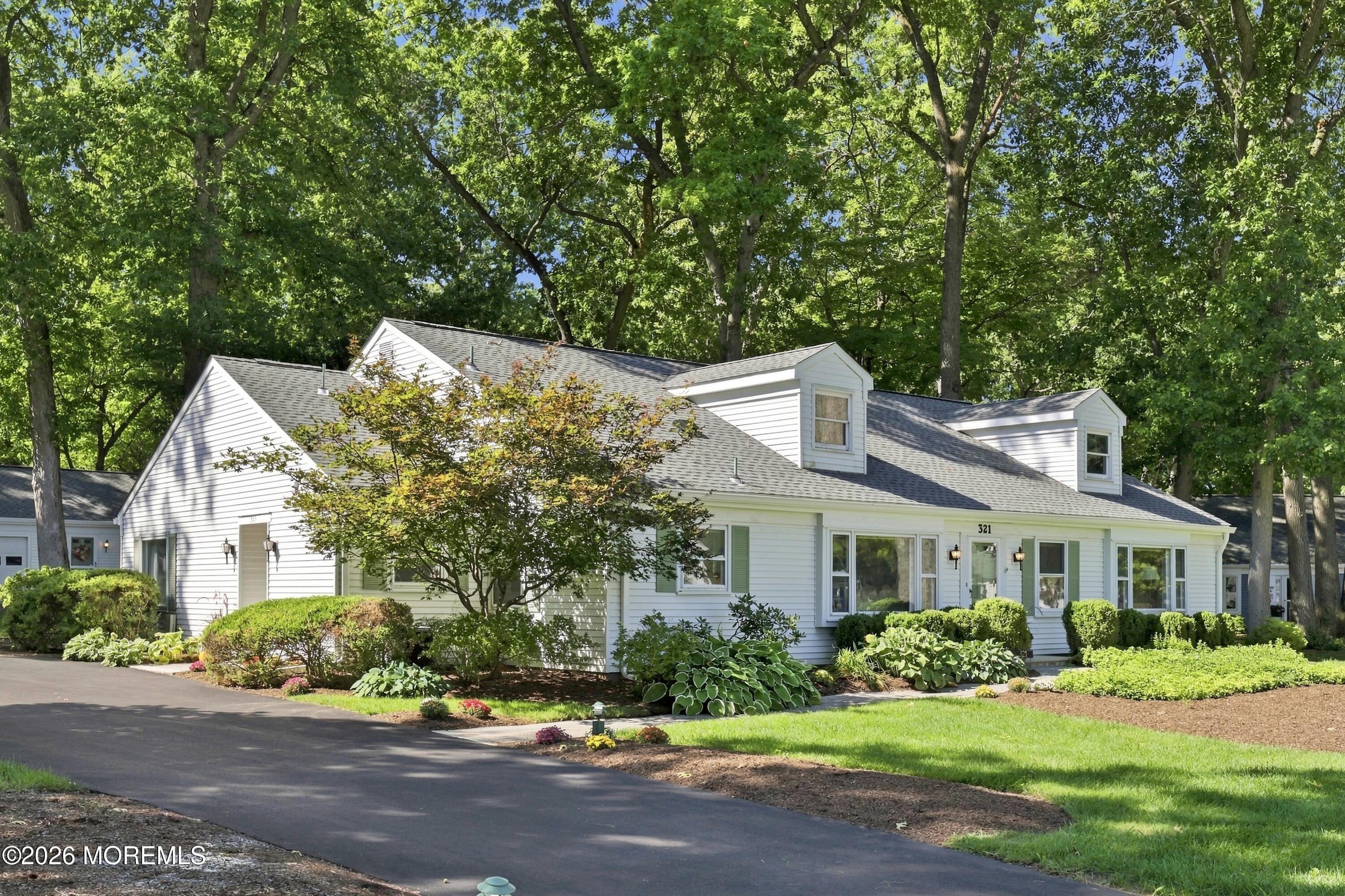 321 Sharon Way, Monroe, NJ 08831