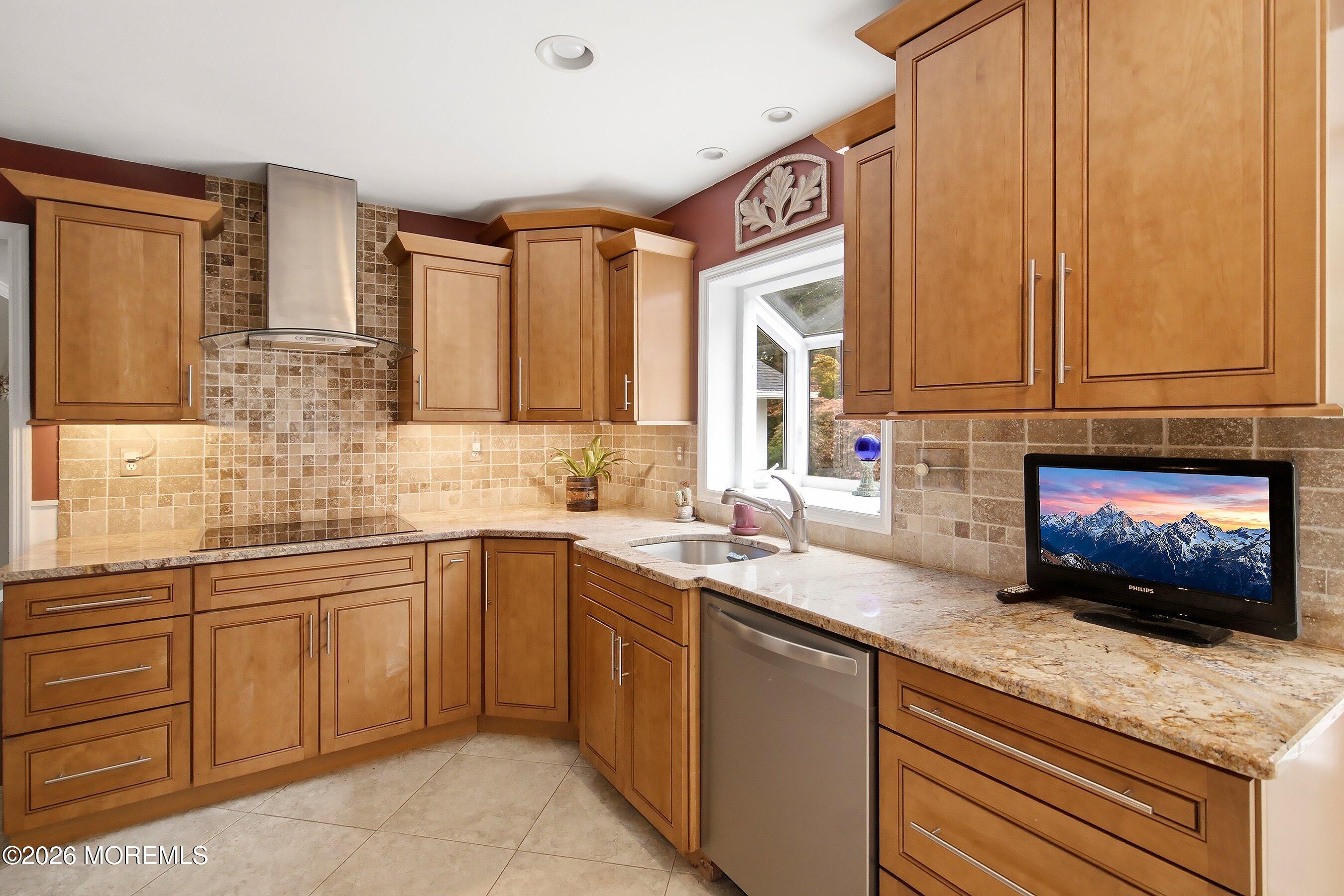 12 Joshua Huddy Dr, Colts Neck, NJ 07722 photo