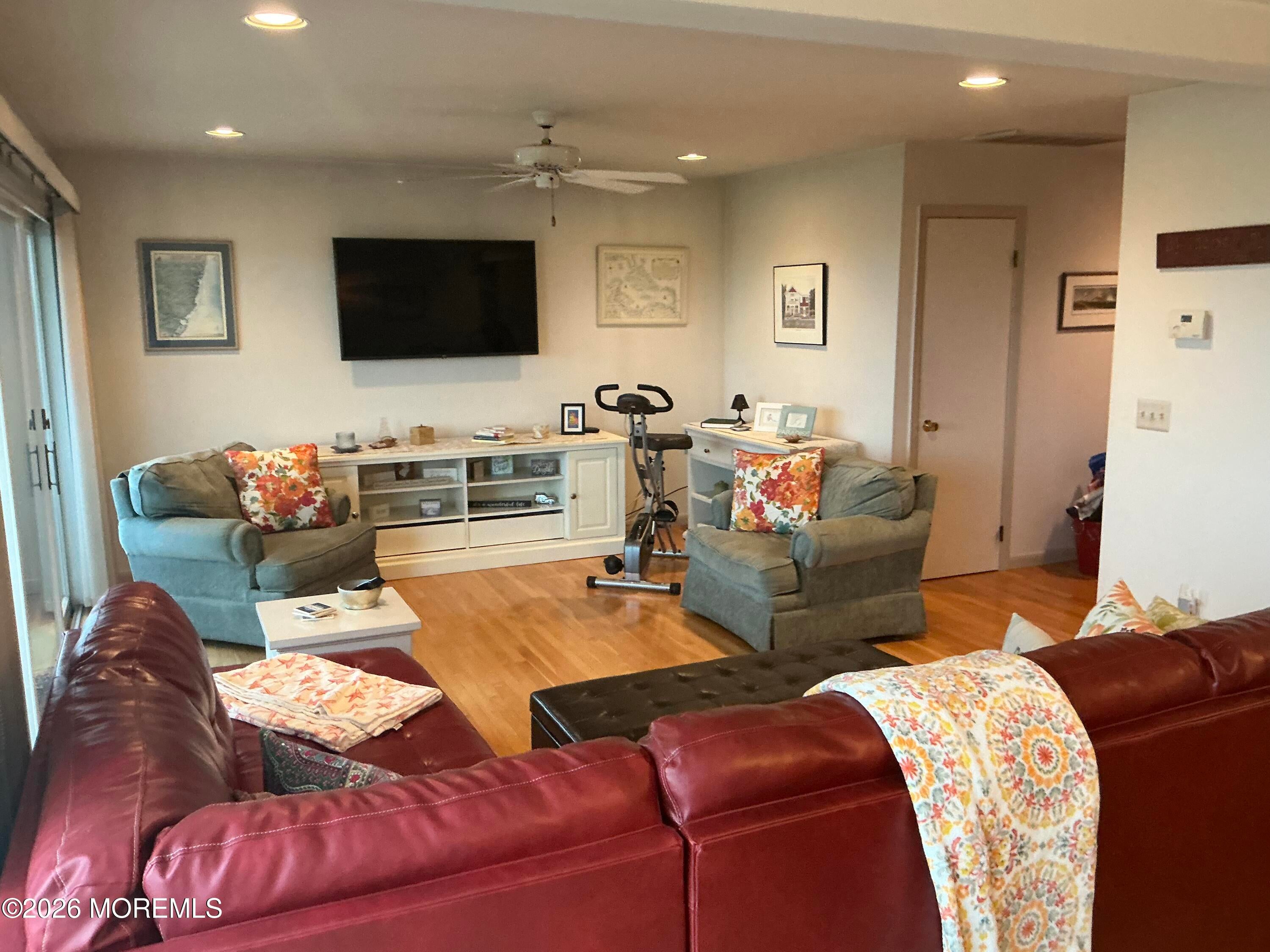 1436 S Bayview Ave, Seaside Park, NJ 08752 photo