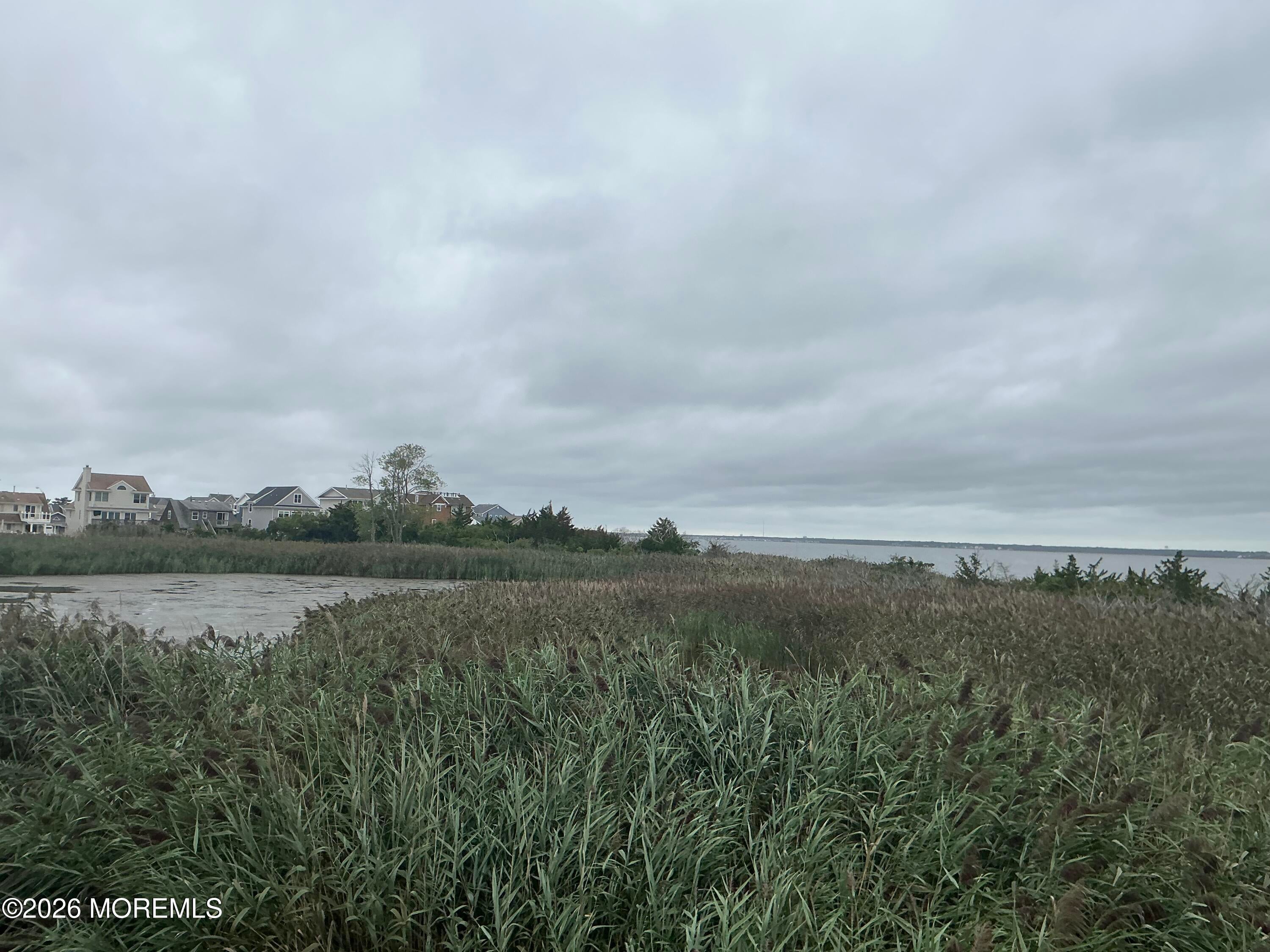 1436 S Bayview Ave, Seaside Park, NJ 08752 photo