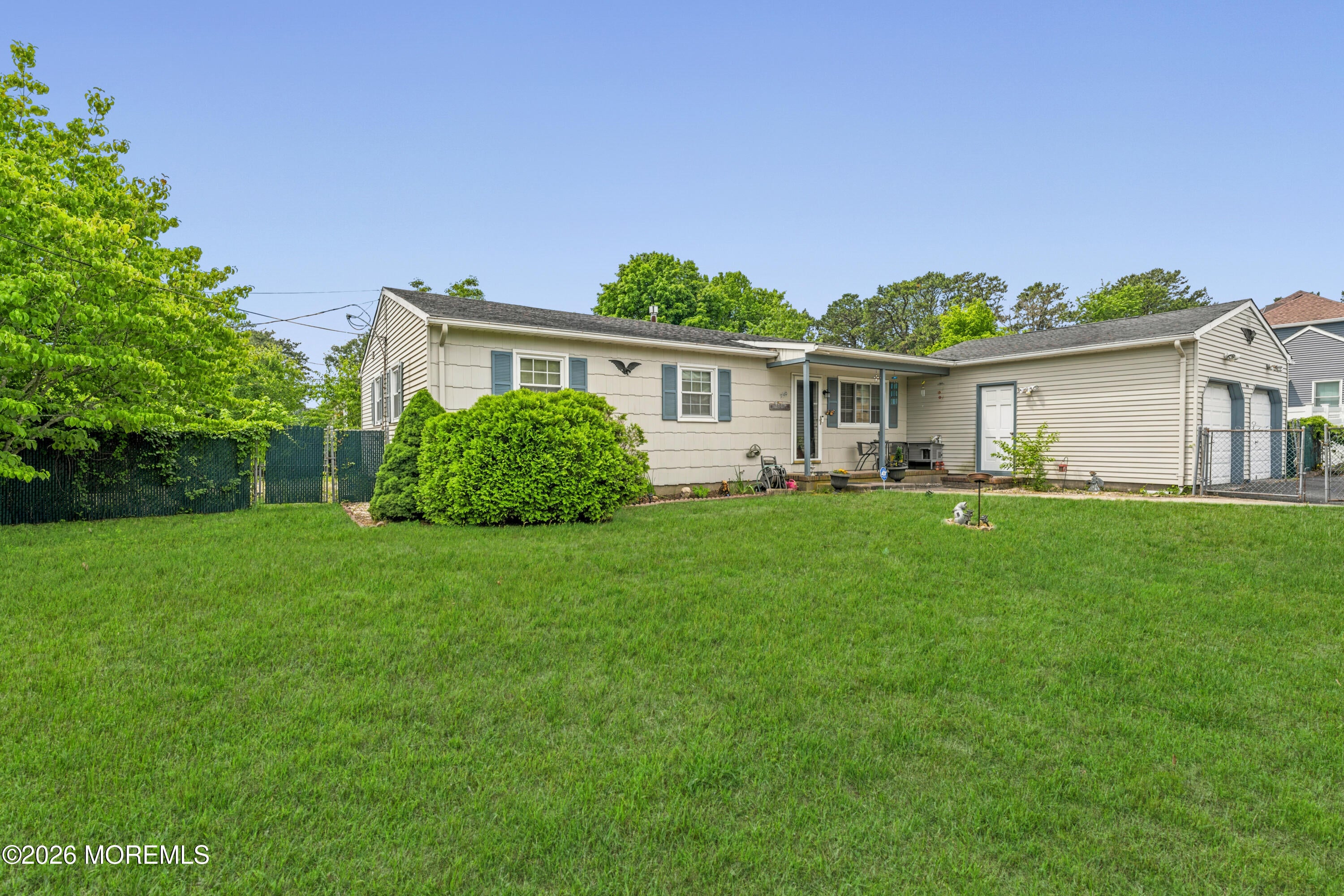 740 10th Ave, Toms River, NJ 08757