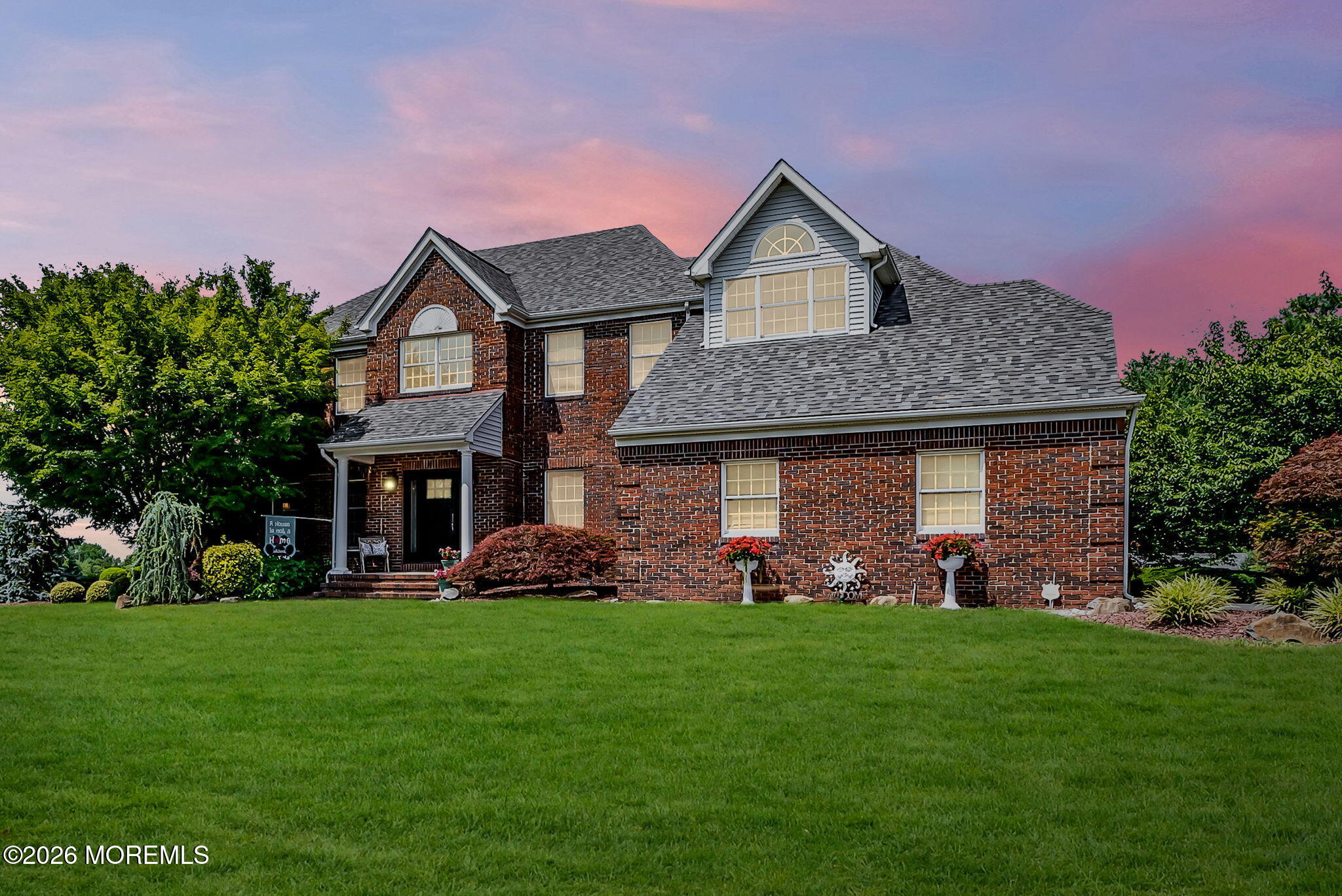 4 Saddlebrook Rd, Millstone, NJ 08535