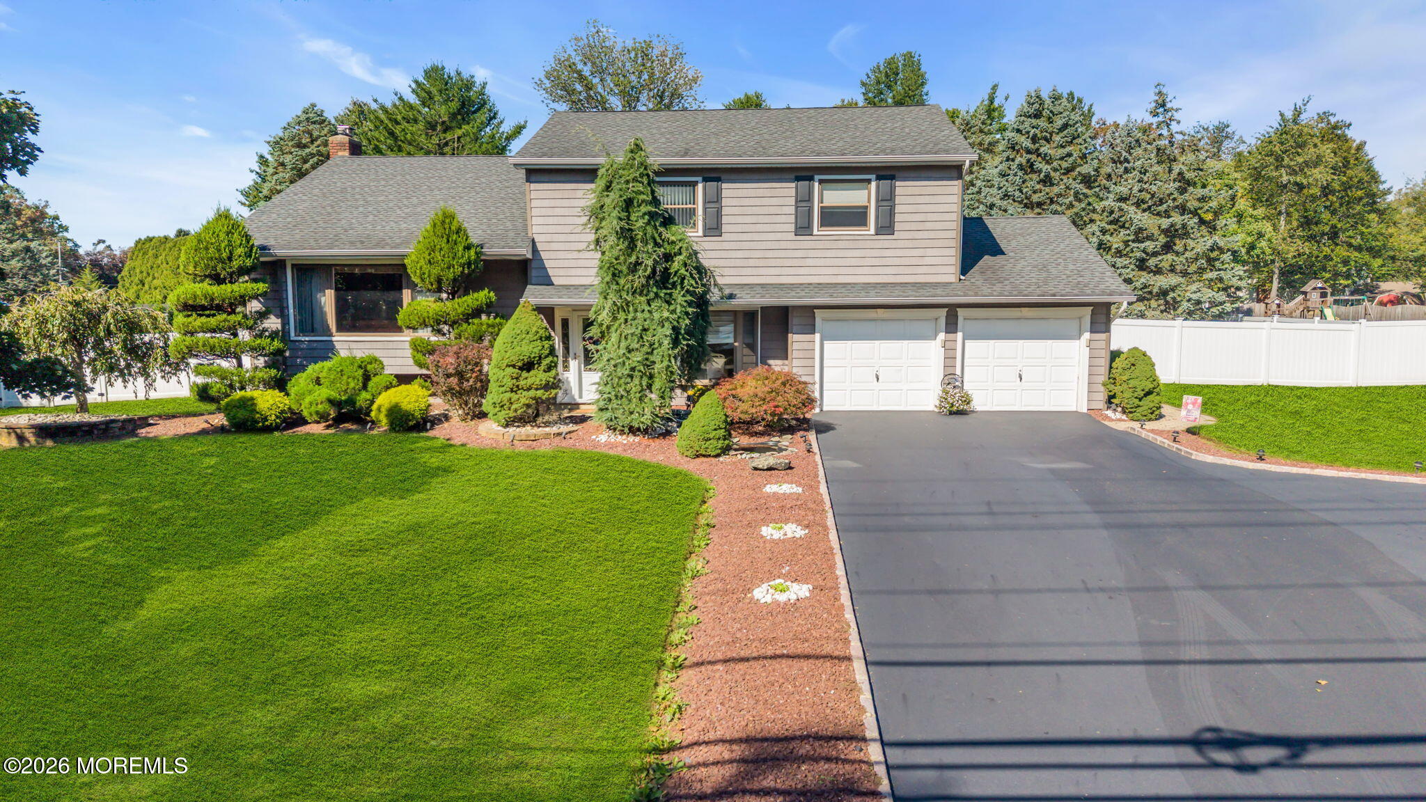 828 Waterworks Rd, Freehold, NJ 07728