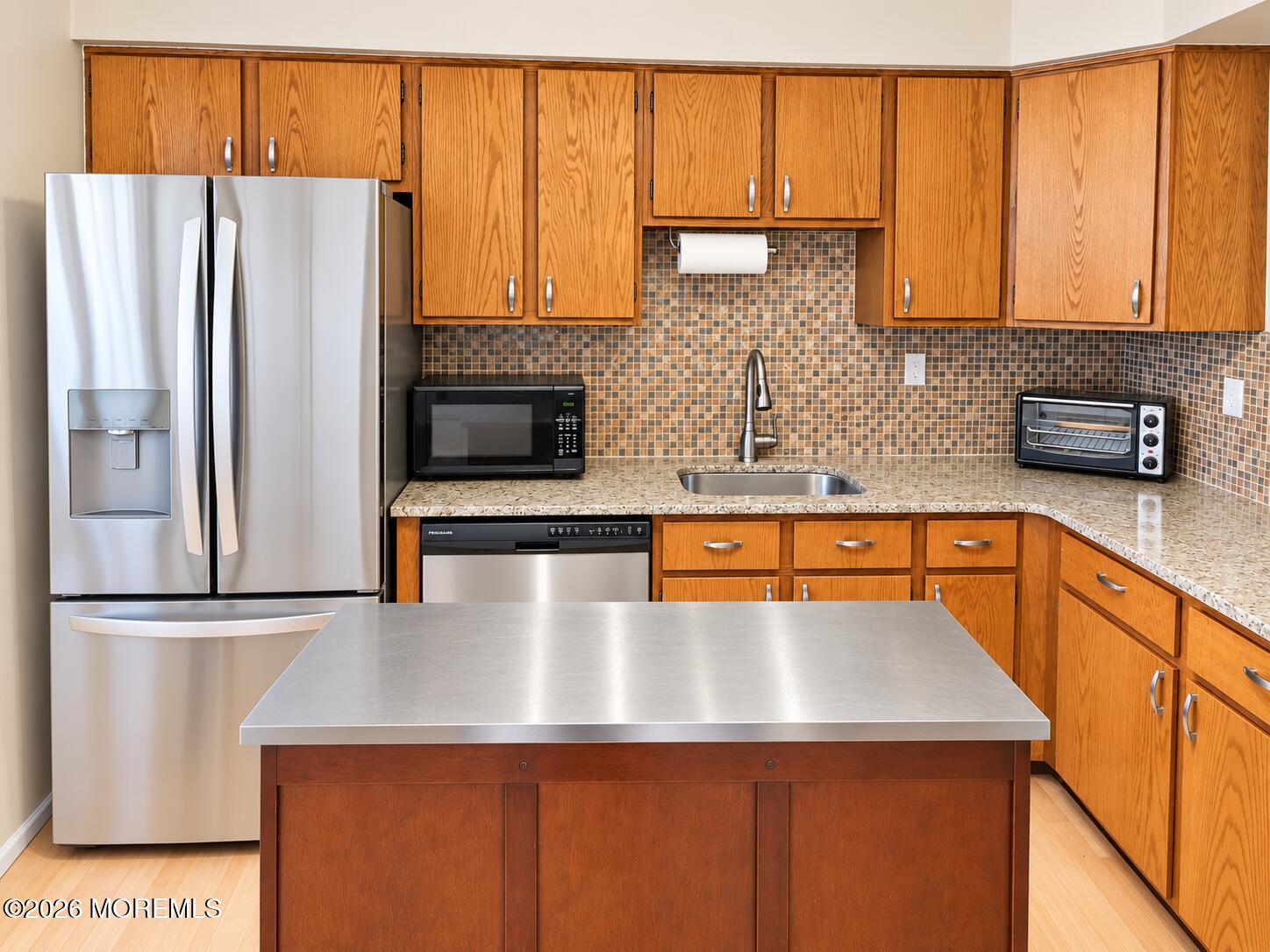 128 Dumbarton Hill Ct, Aberdeen, NJ 07747 photo