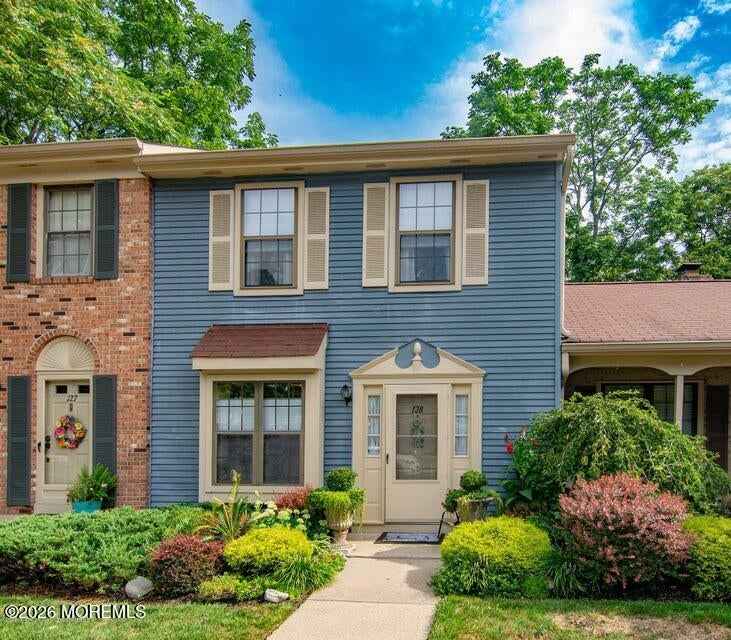 128 Dumbarton Hill Ct, Aberdeen, NJ 07747