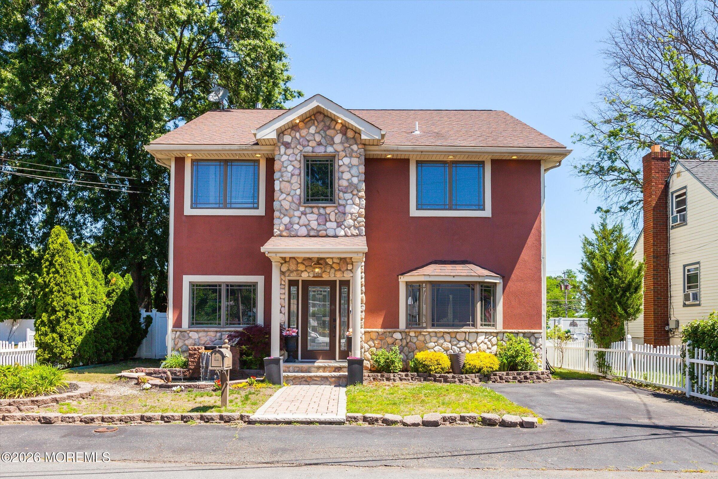 1 Hillside Ave, Hazlet, NJ 07734