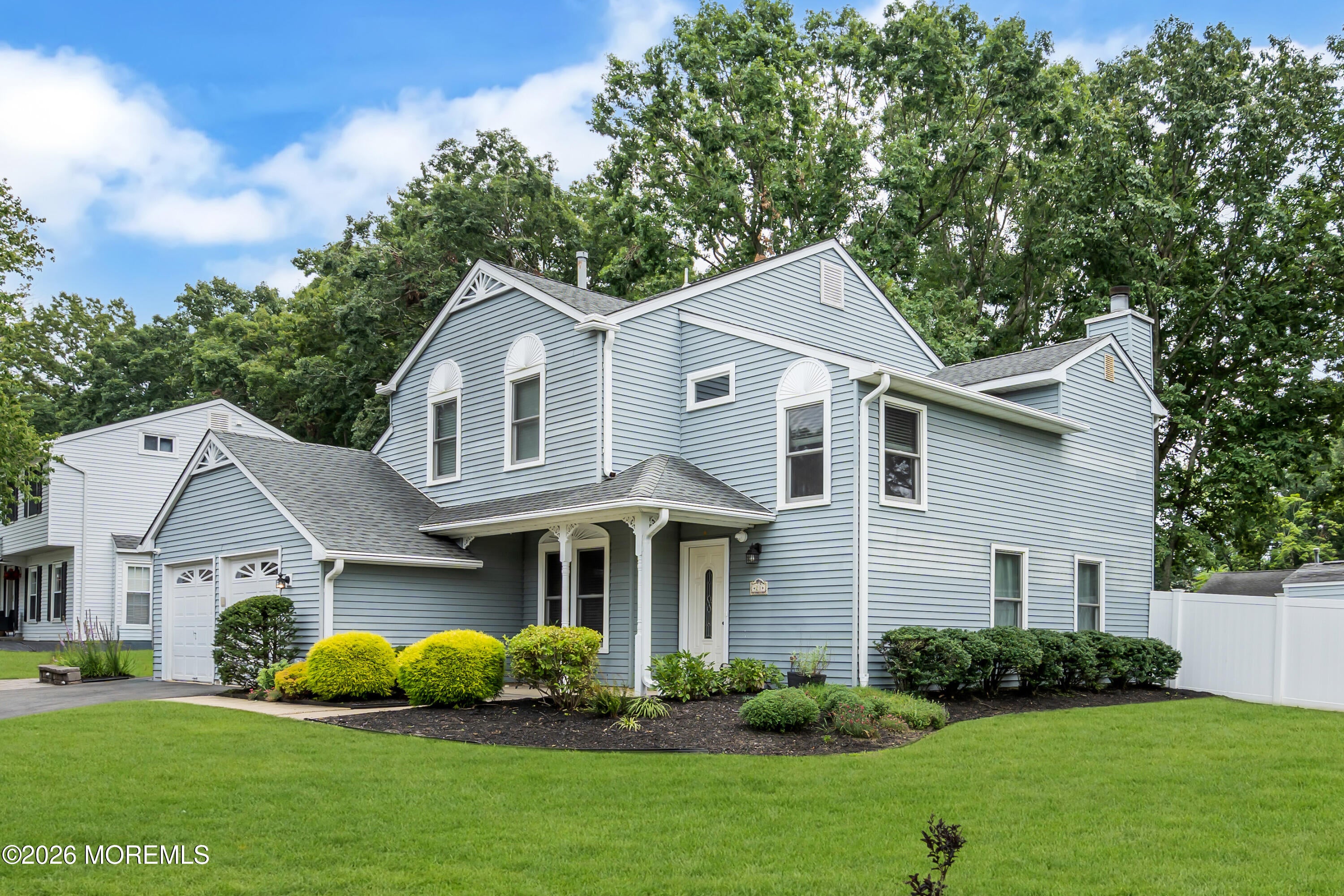 21 Concord Cir, Howell, NJ 07731 photo