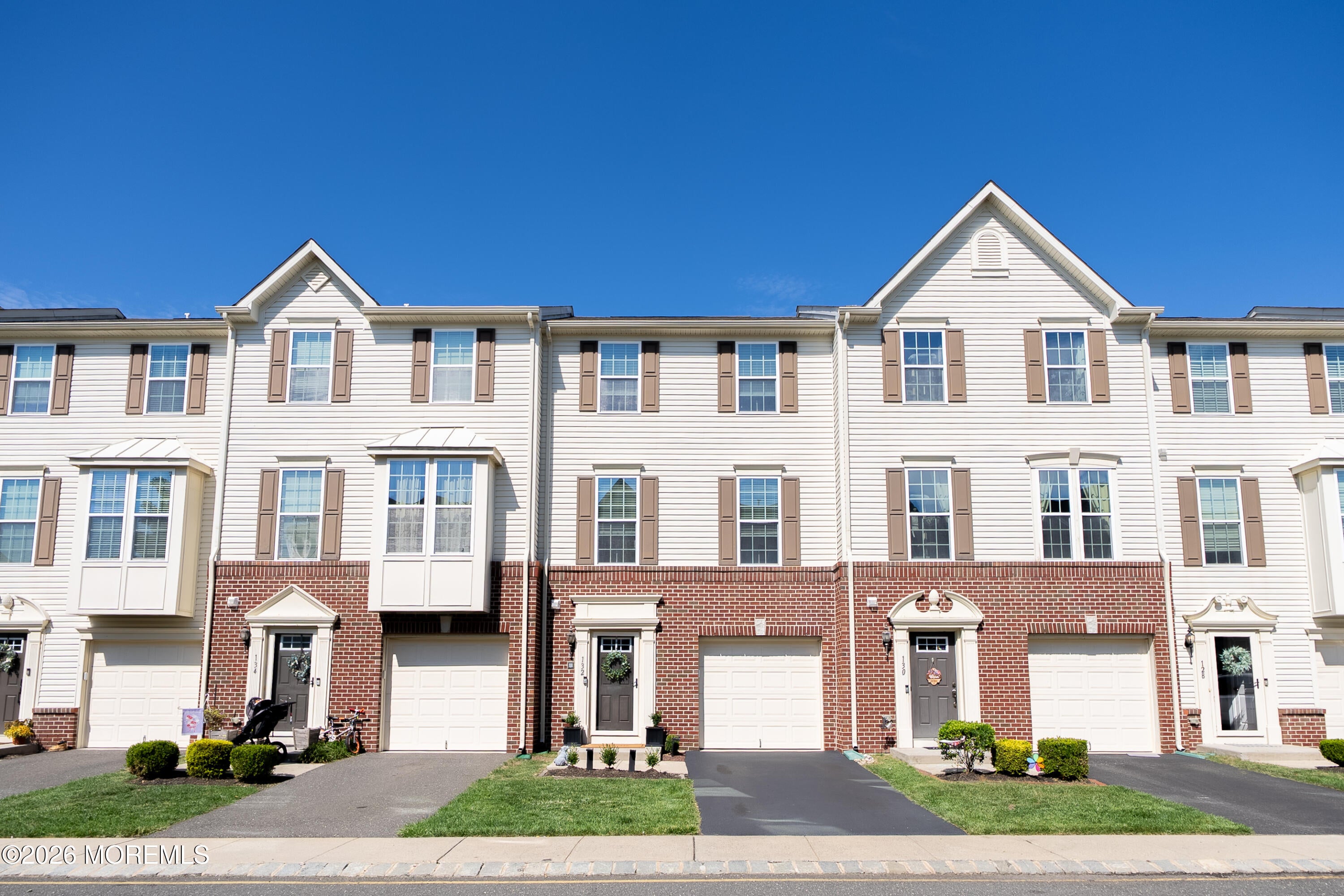 132 Kyle Dr, Tinton Falls, NJ 07712 photo
