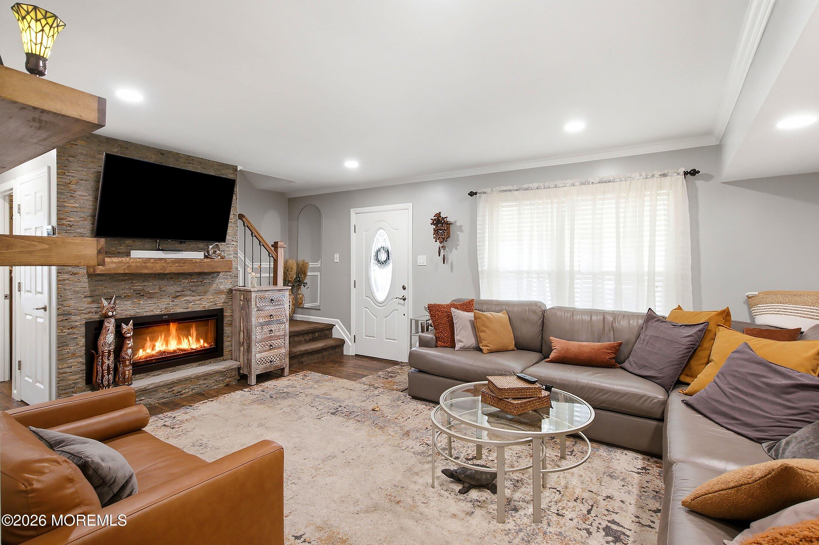 7 Cidermill Ct, Howell, NJ 07731
