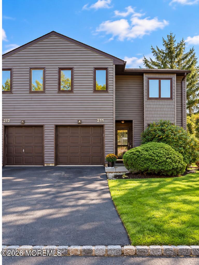 211 Pear Dr, Marlboro, NJ 07746 photo