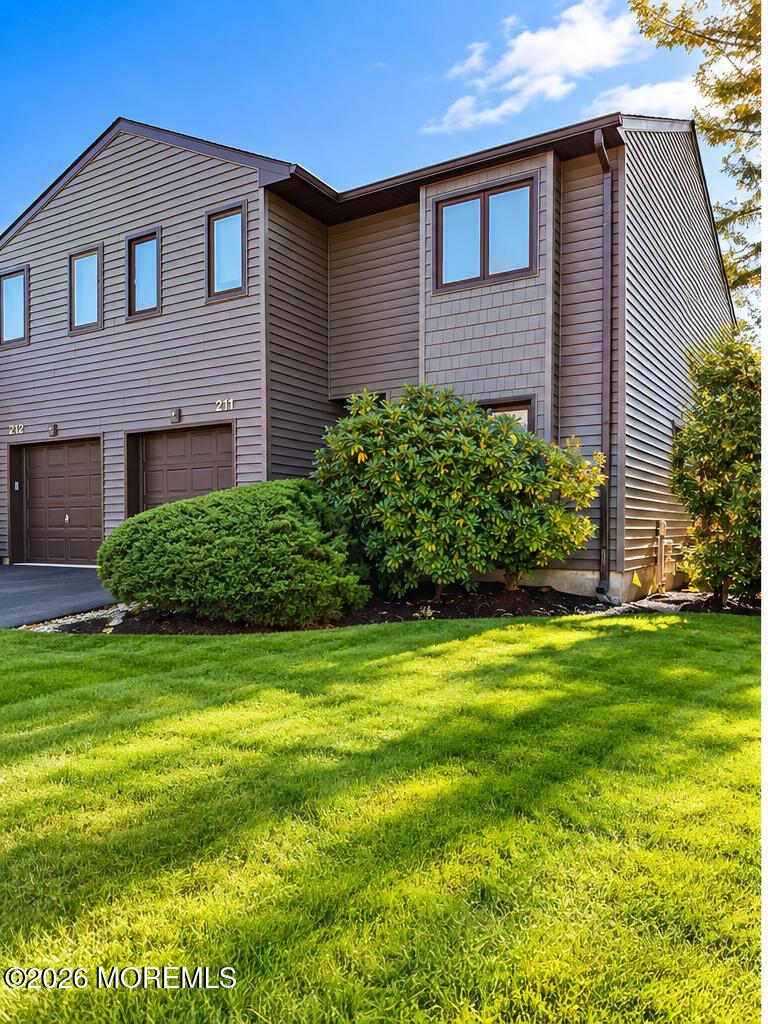 211 Pear Dr, Marlboro, NJ 07746 photo