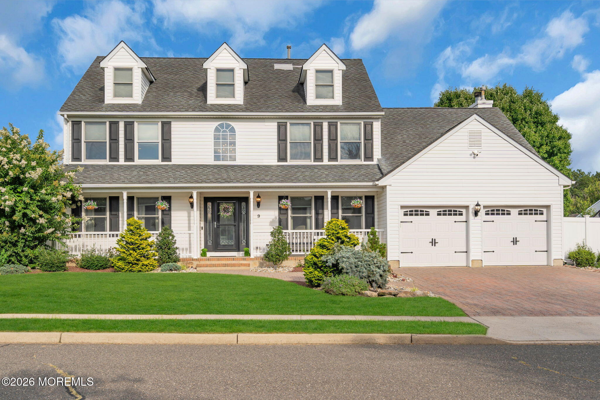 9 Yosemite Rd, Howell, NJ 07731