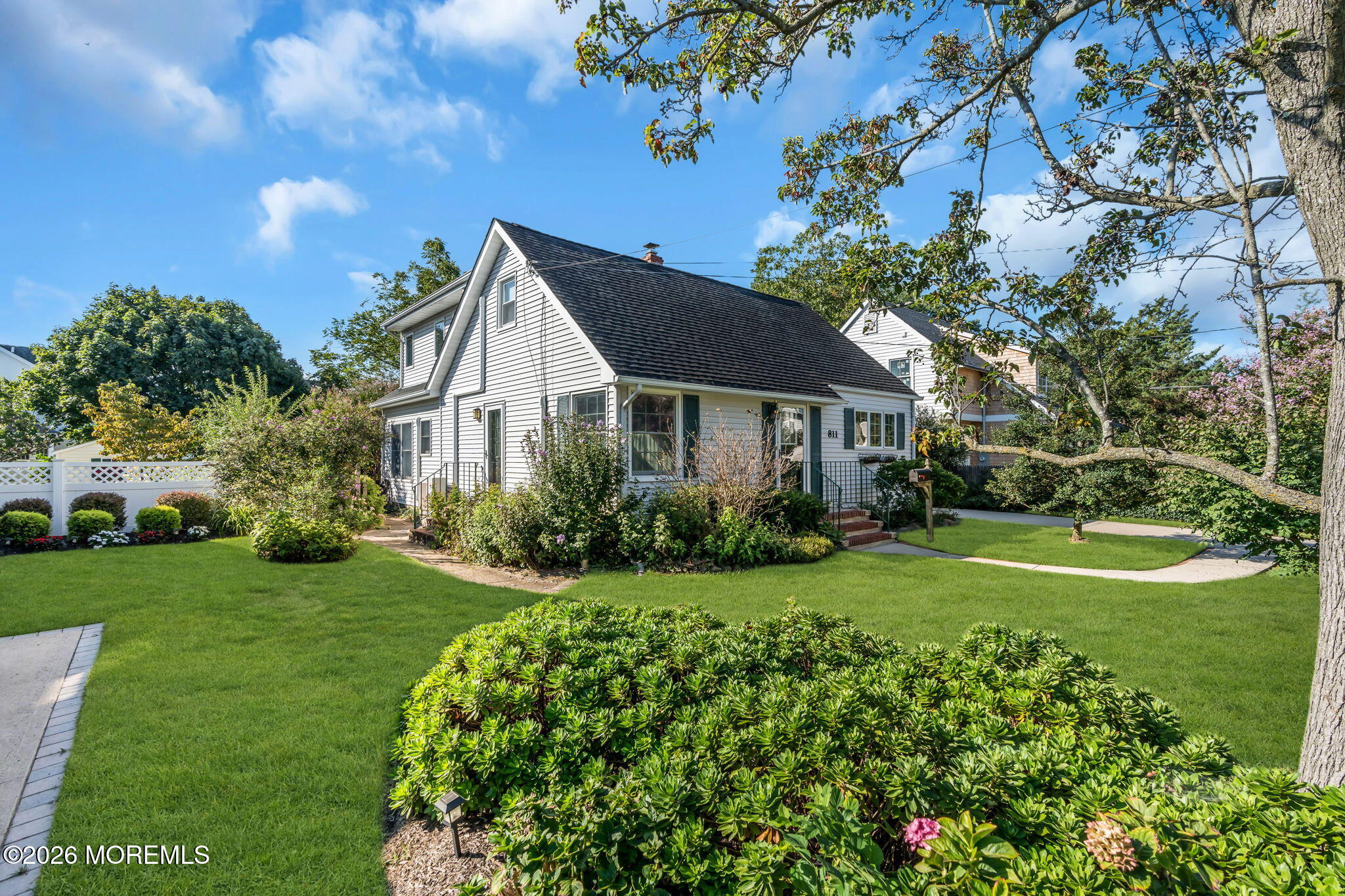 811 Claridge Dr, Spring Lake, NJ 07762 photo