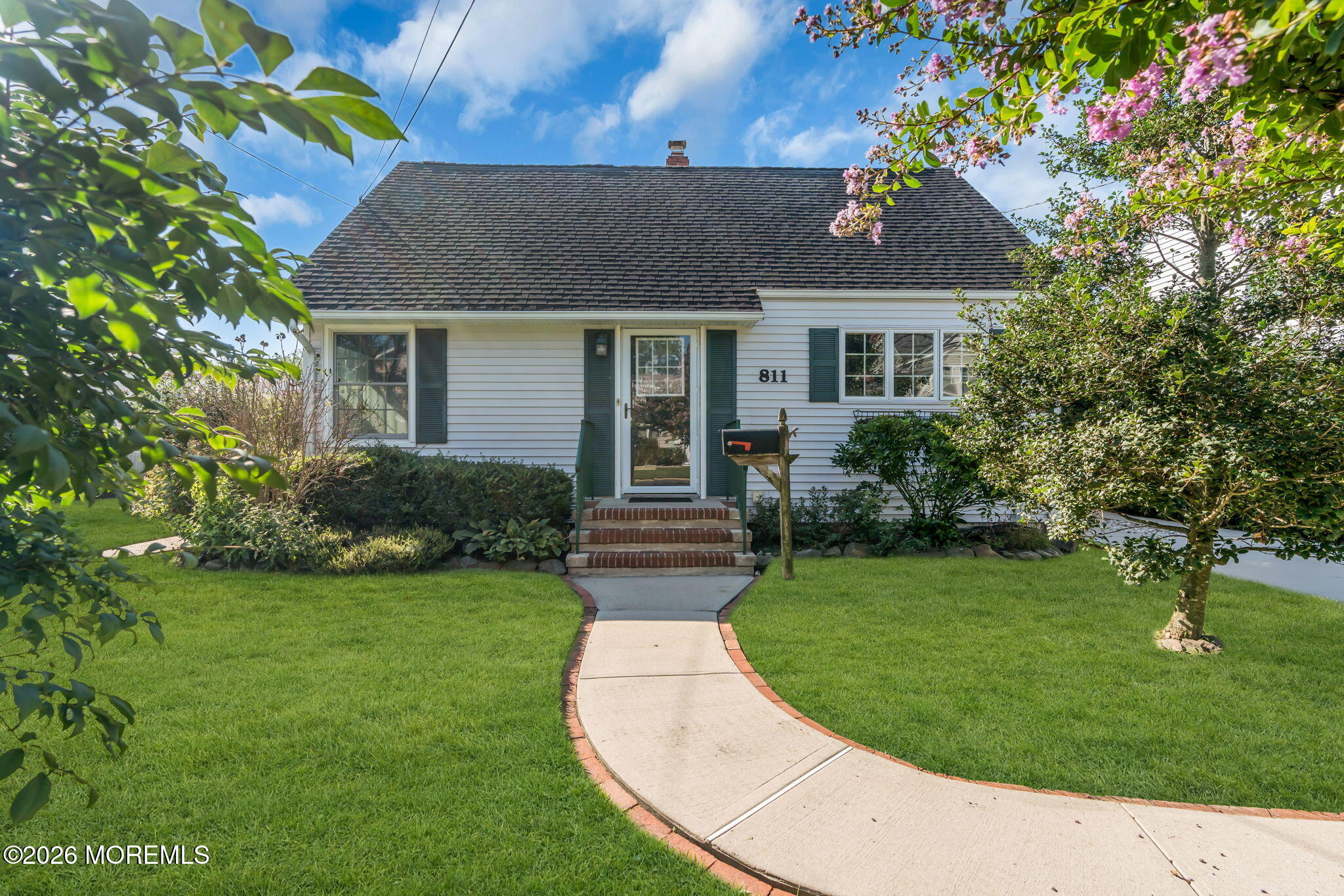 811 Claridge Dr, Spring Lake, NJ 07762 photo