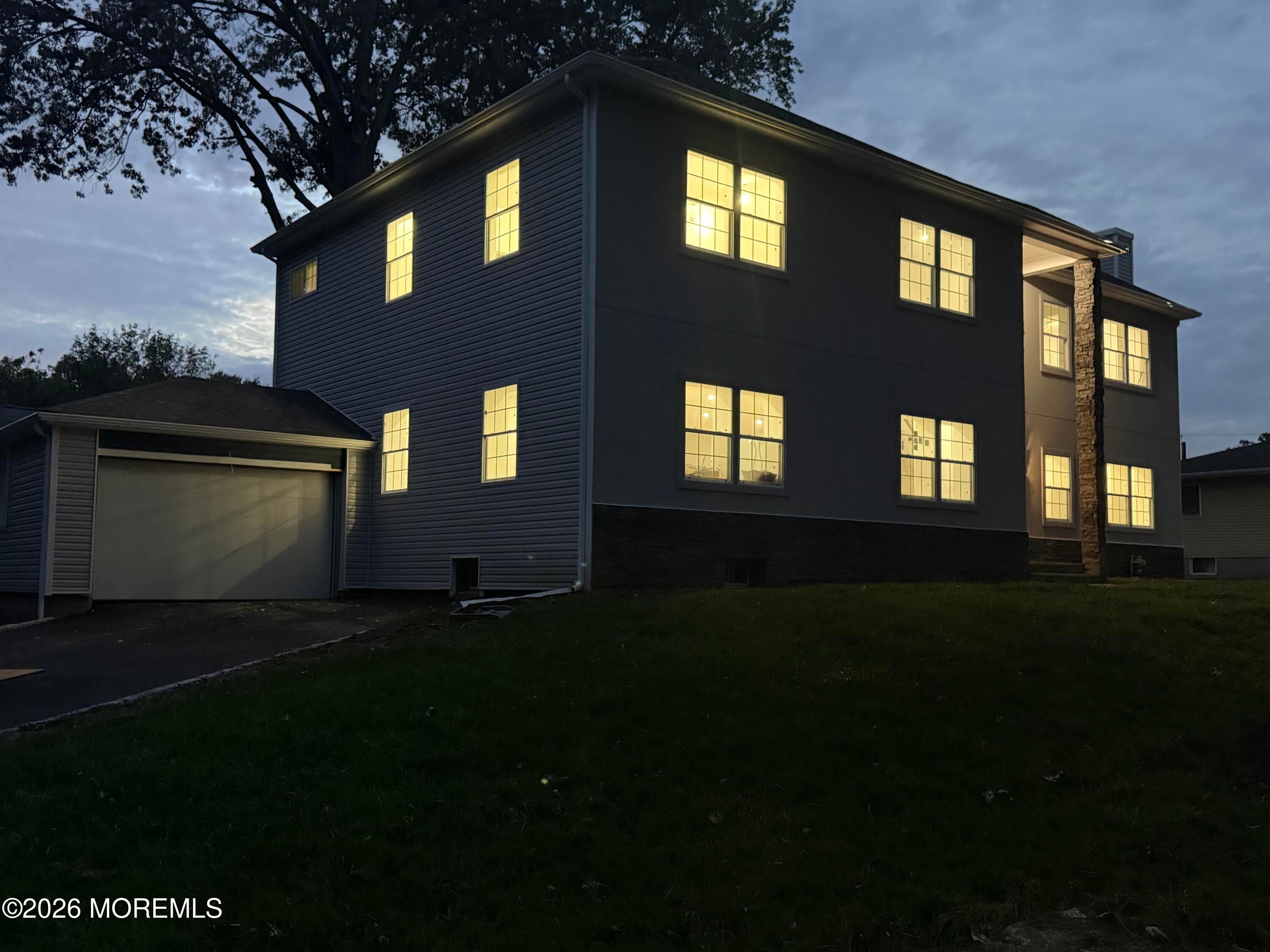 134 Lake View Blvd, Edison, NJ 08817