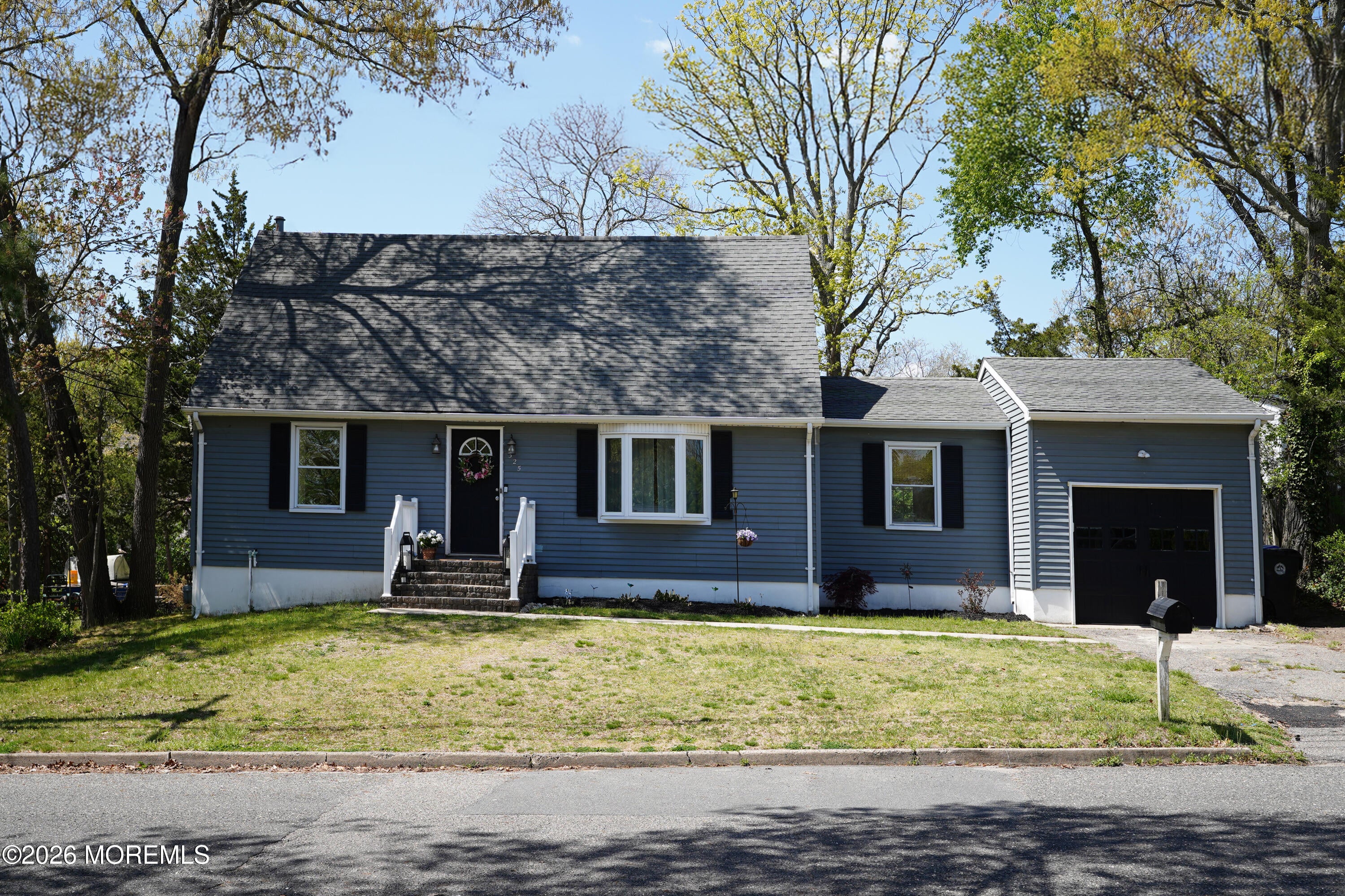 325 18th Ave, Brick, NJ 08724 photo