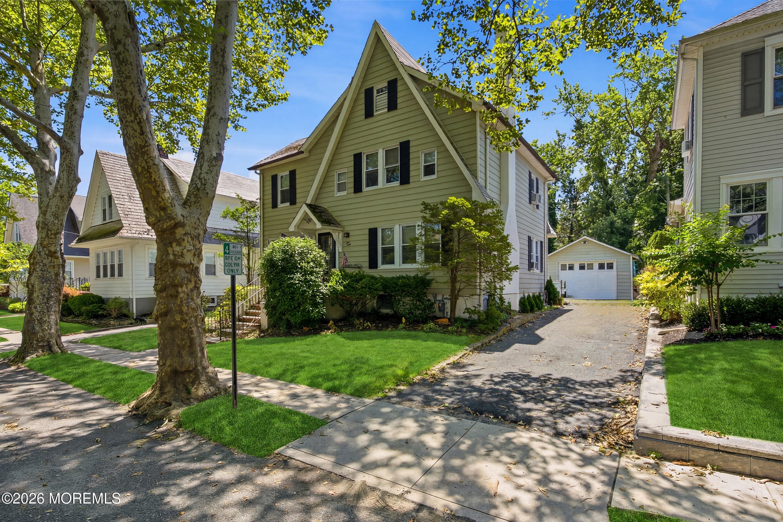 10 Norwood Ct, West Long Branch, NJ 07764