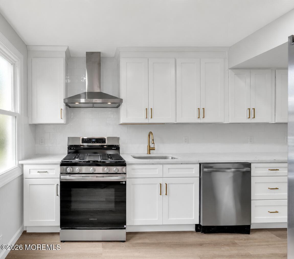 115 Barker Ave, Shrewsbury Twp, NJ 07724