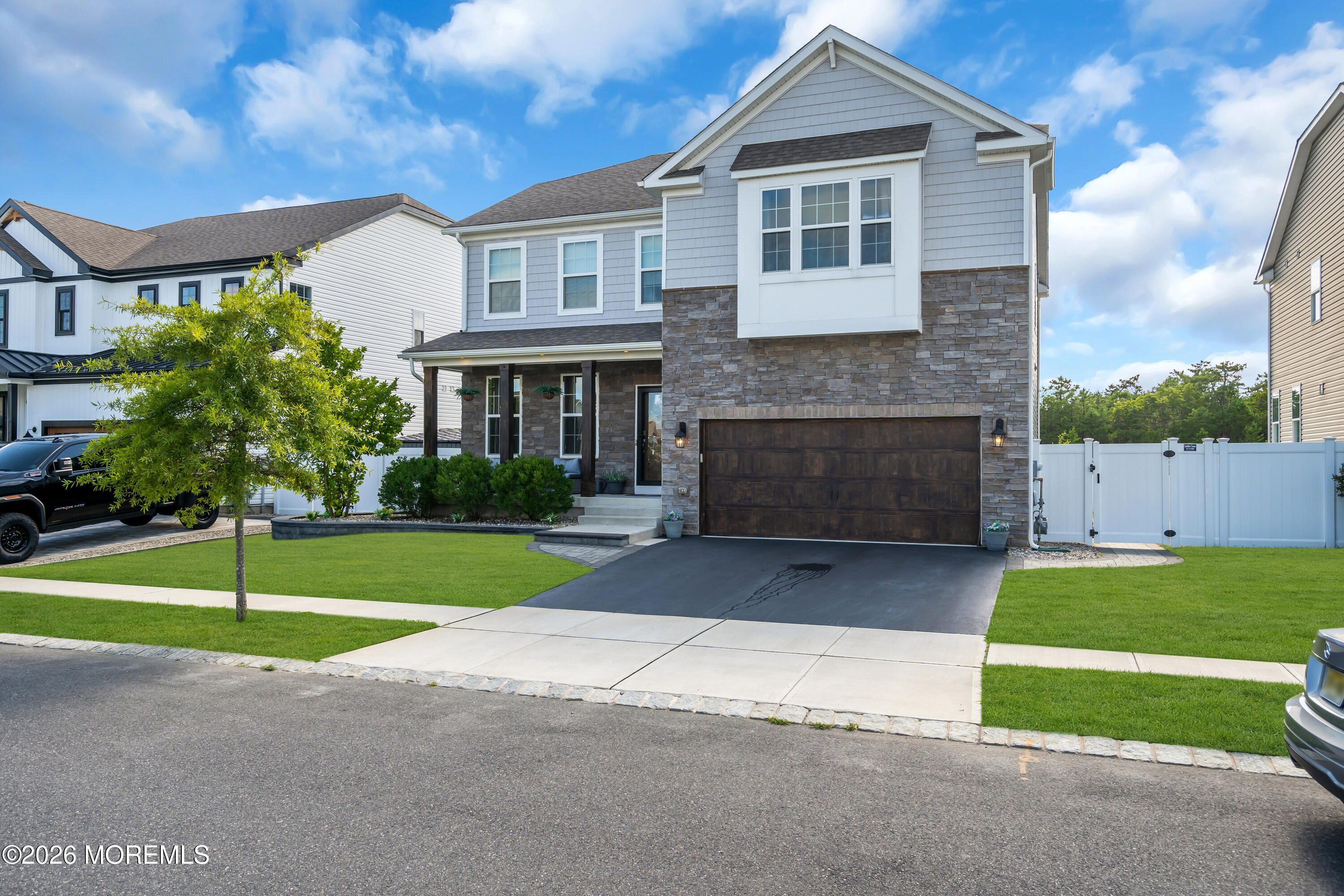 201 Ashburn Ave, Manahawkin, NJ 08050