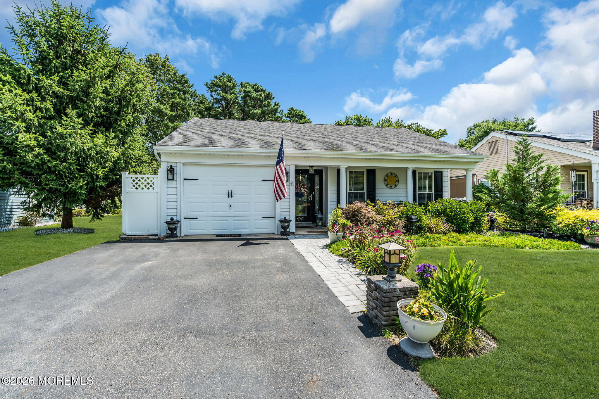 6 Twyford Ln, Manchester, NJ 08759 photo