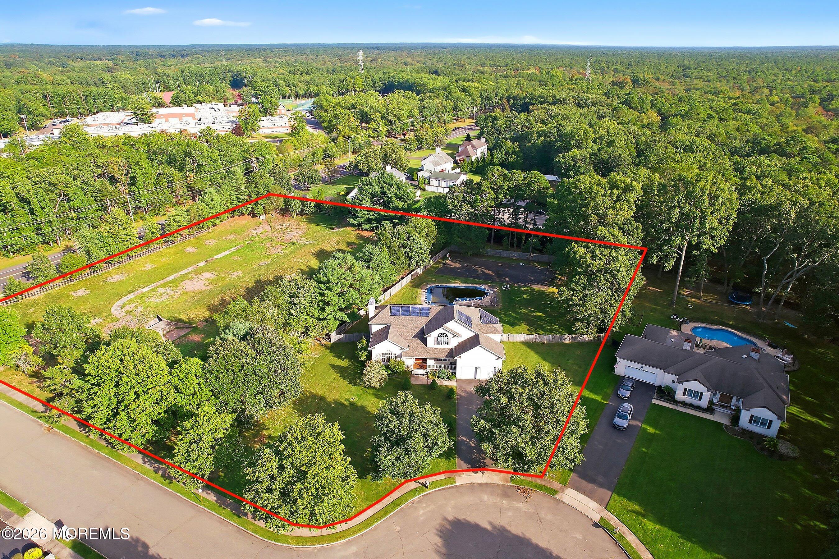 5 Mitchell Ln, Jackson, NJ 08527