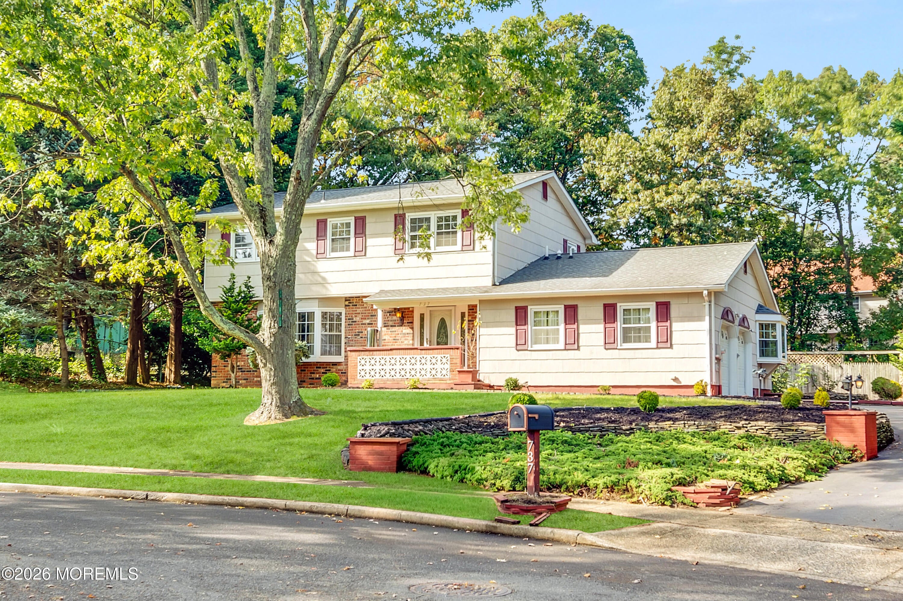 737 Revere Dr, Brick, NJ 08724 photo