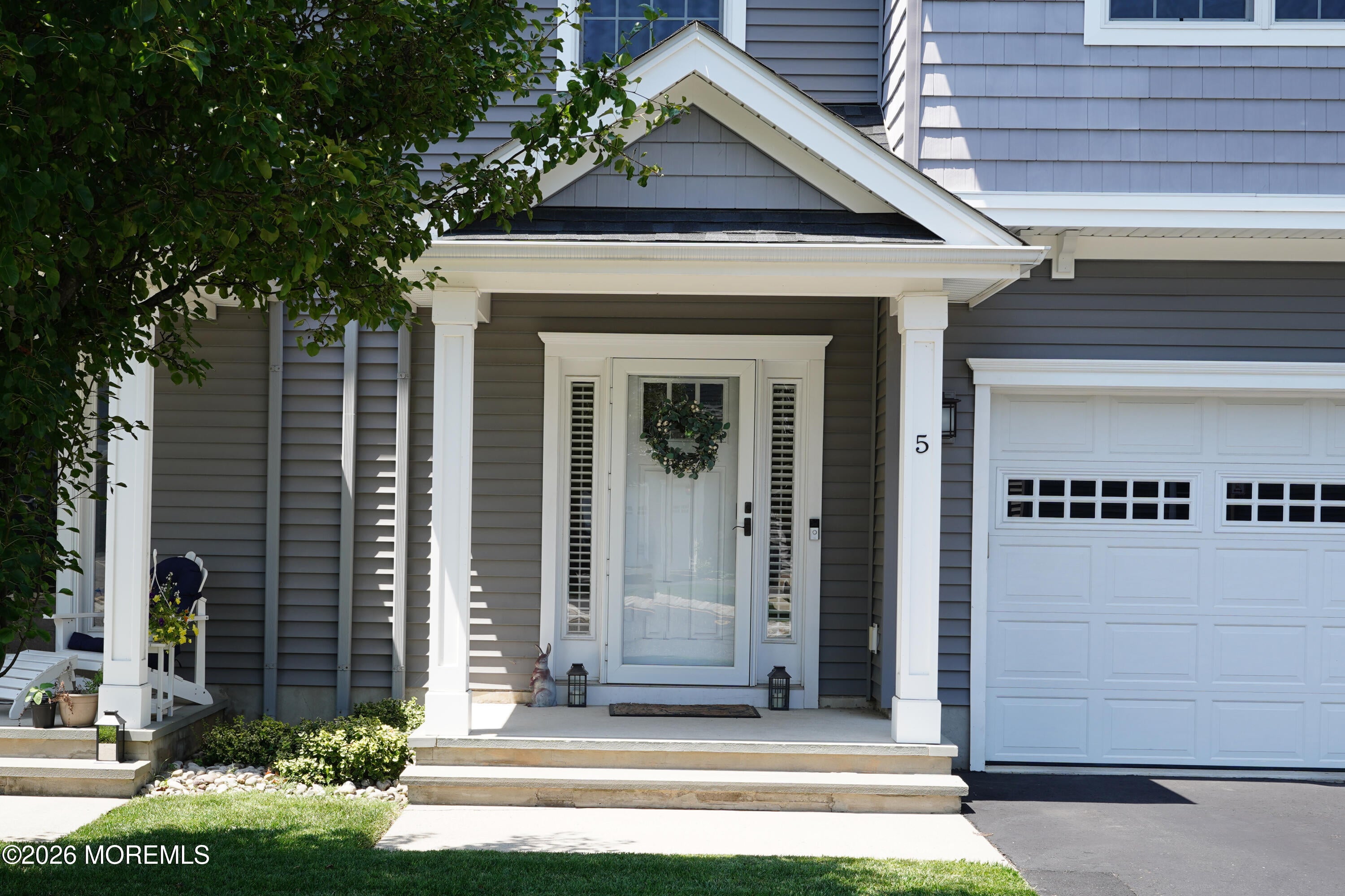 5 Victorian Ct, West Long Branch, NJ 07764