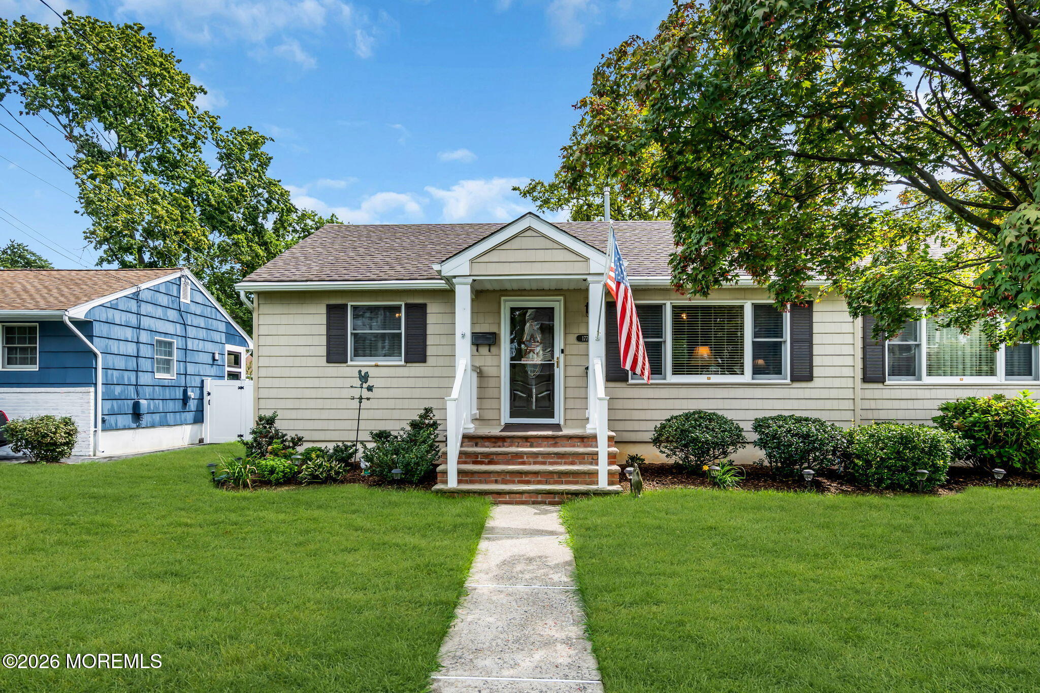 177 10th St, Belford, NJ 07718 photo