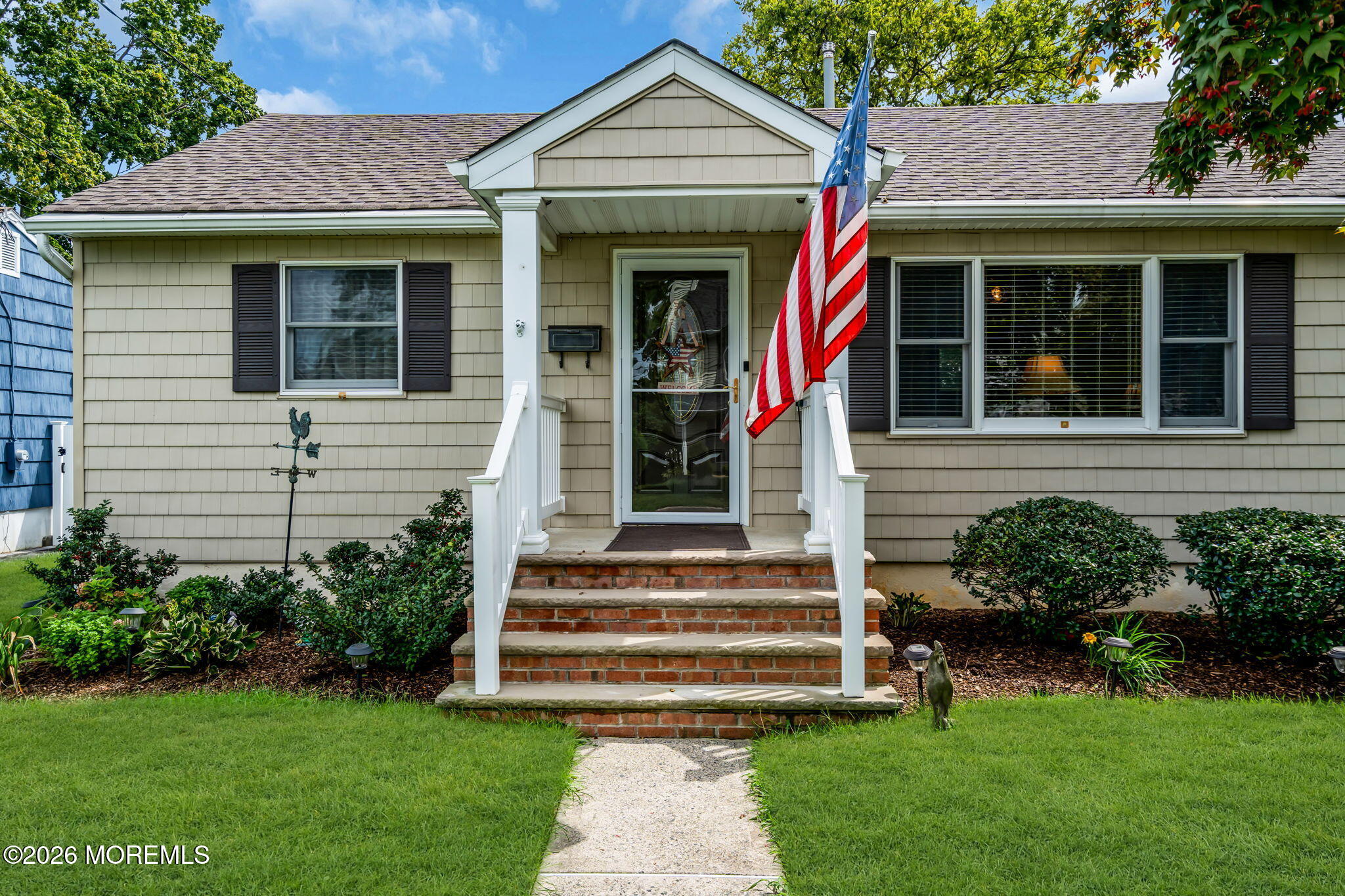177 10th St, Belford, NJ 07718 photo
