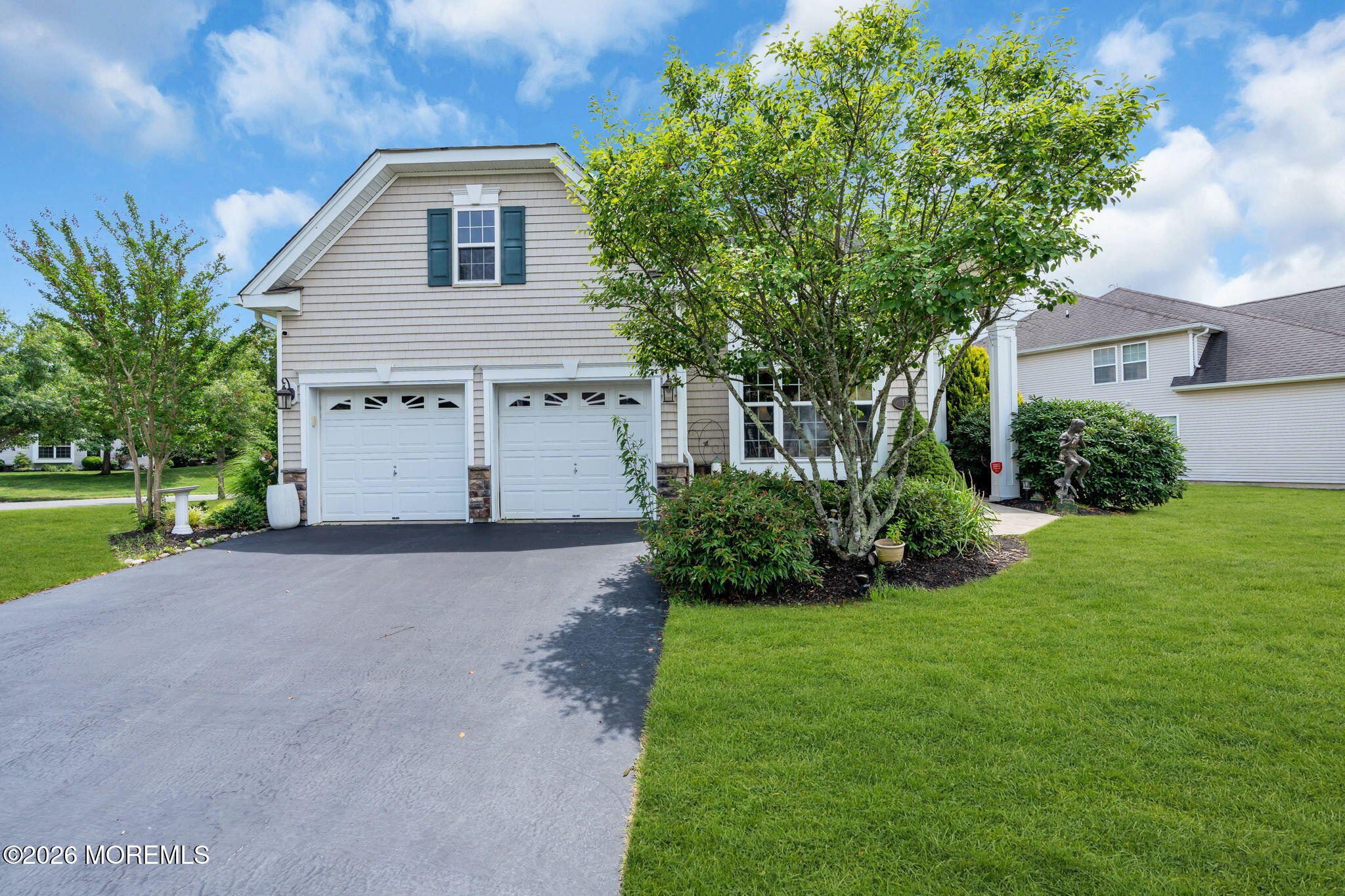 11 Mulberry Dr, Manahawkin, NJ 08050 photo