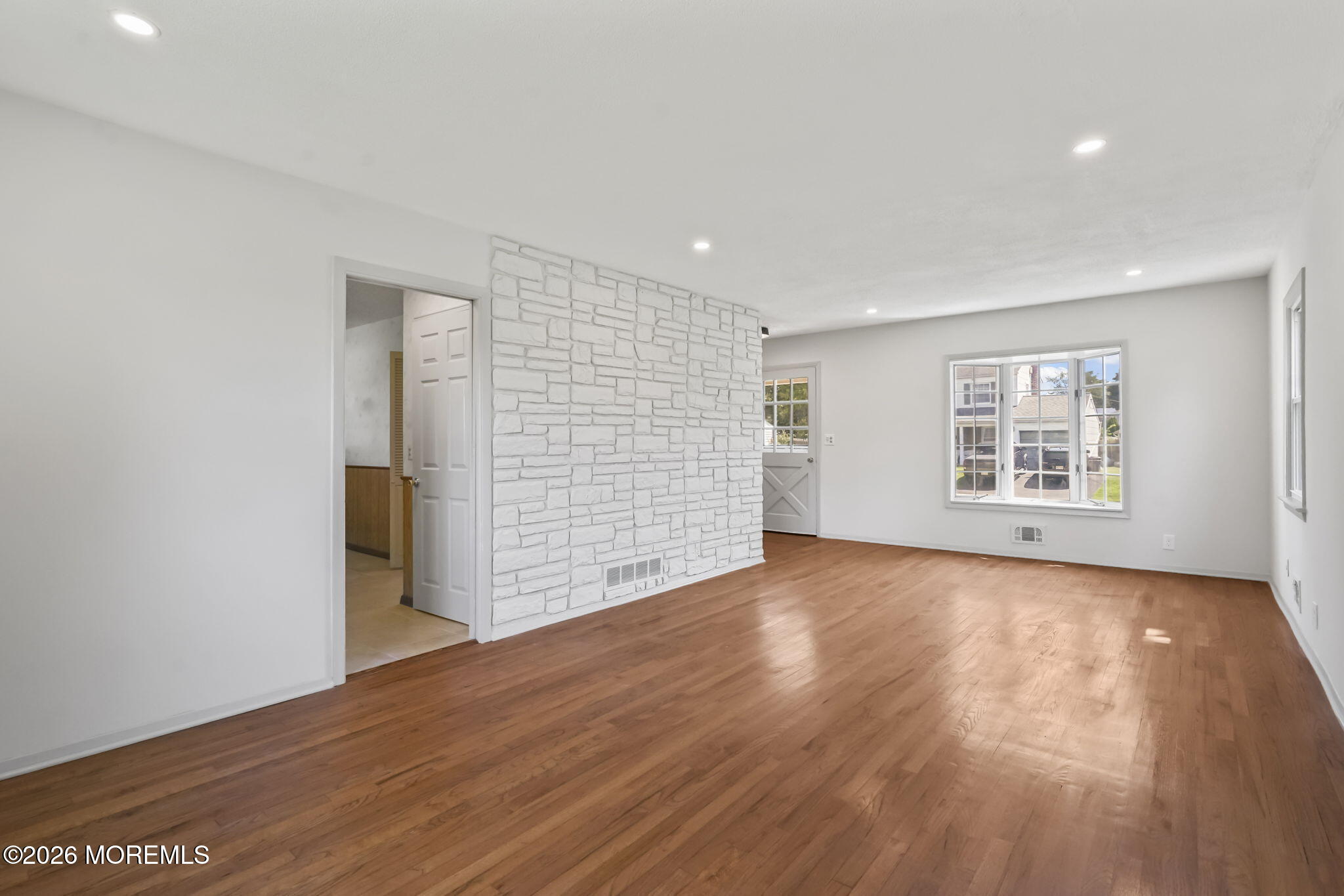 20 Brentwood Ave, Freehold, NJ 07728 photo