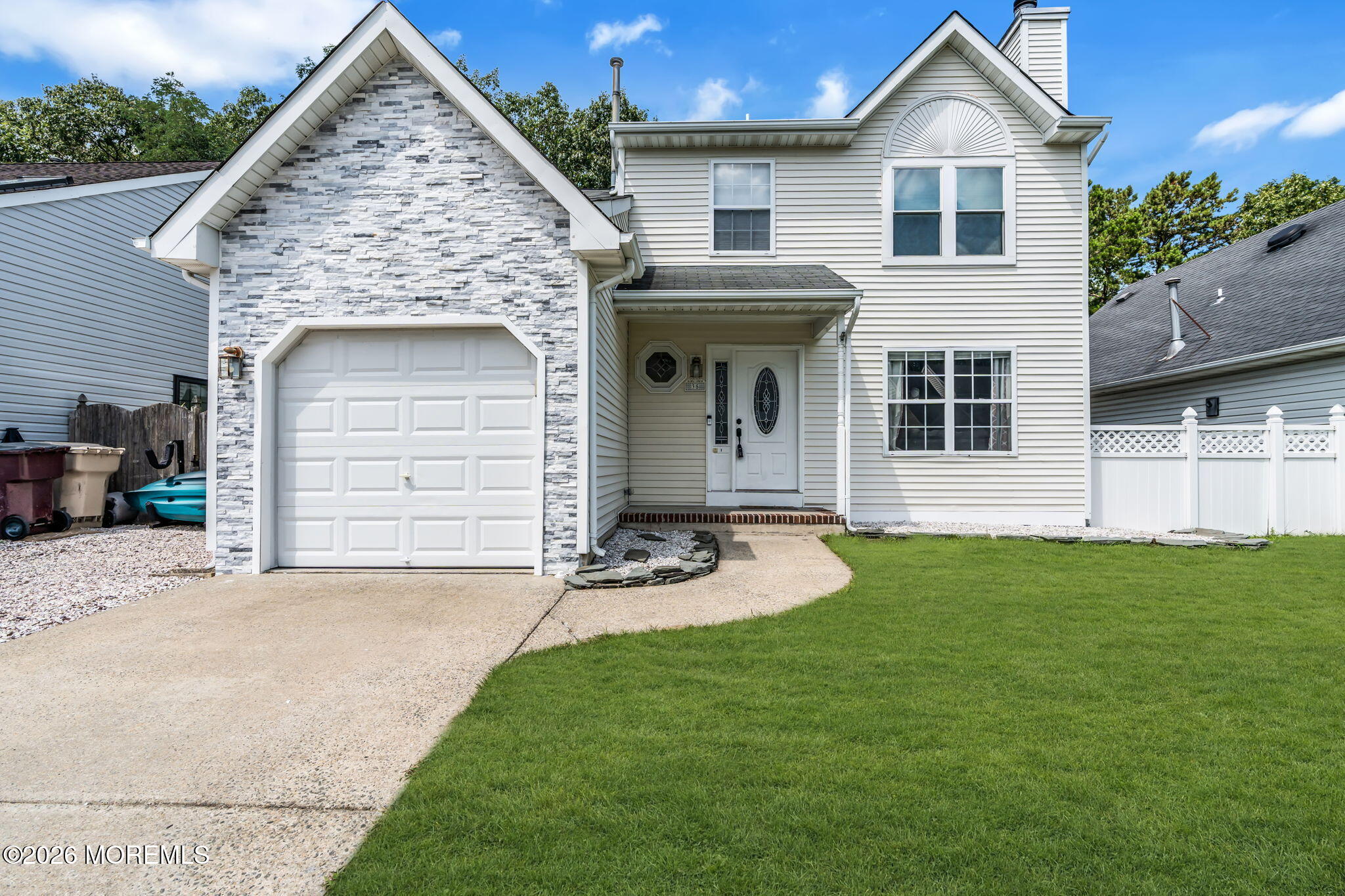 35 Sunnydale Dr, Bayville, NJ 08721