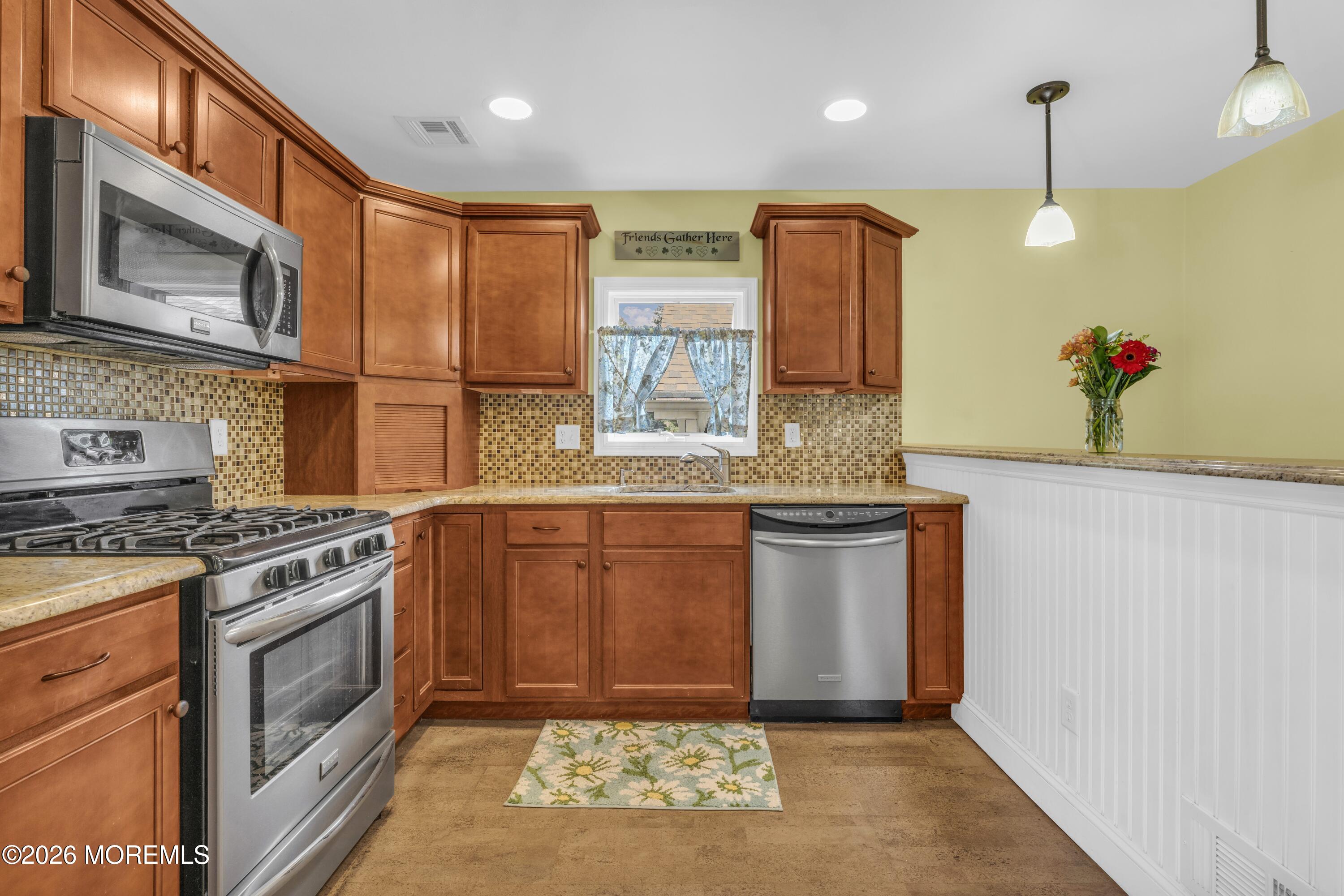 401 Walnut St, Port Monmouth, NJ 07758 photo